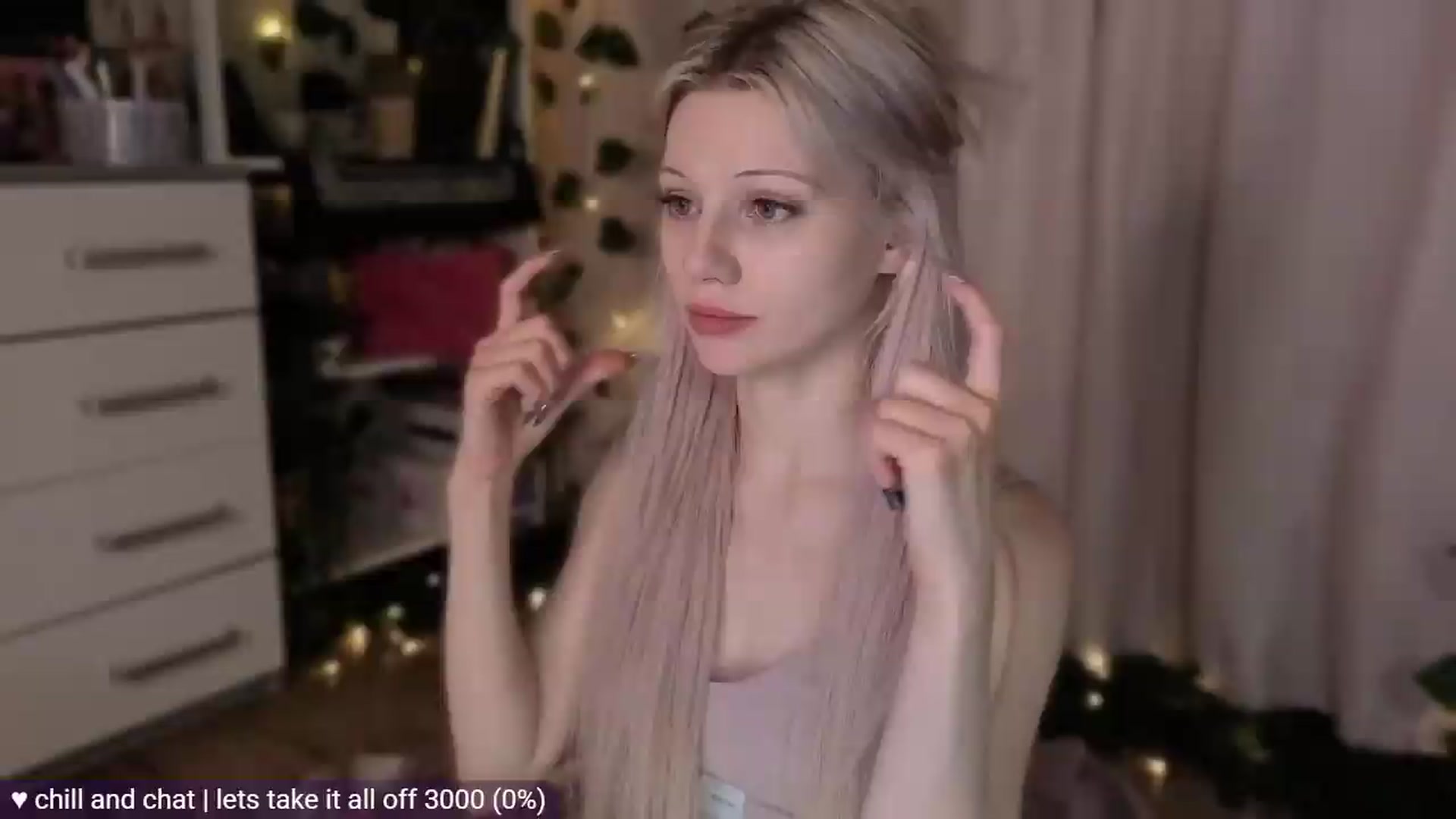 Gallery image thumbnail from JellyFox's myfreecams stream on, 05/12/2026, 24:07 image 9 of 20