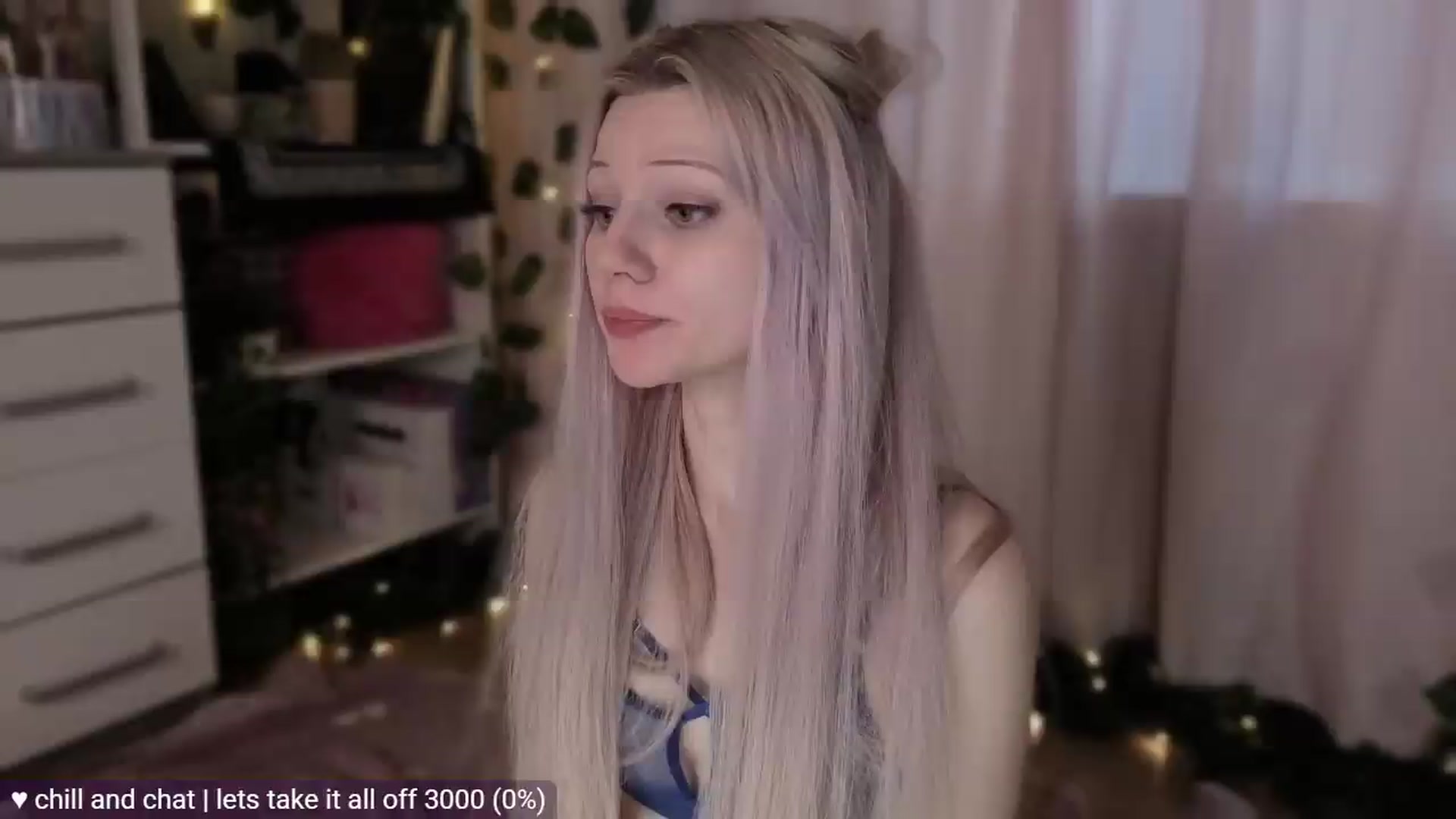 Gallery image thumbnail from JellyFox's myfreecams stream on, 05/12/2026, 04:52 image 7 of 20