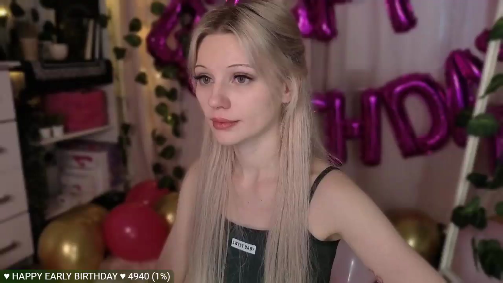 Gallery image thumbnail from JellyFox's myfreecams stream on, 05/28/2026, 05:20 image 15 of 20