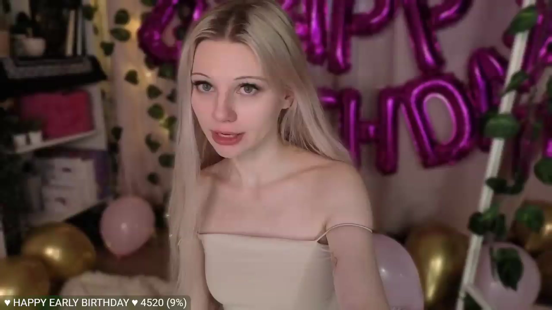 Gallery image thumbnail from JellyFox's myfreecams stream on, 05/29/2026, 04:24 image 19 of 20