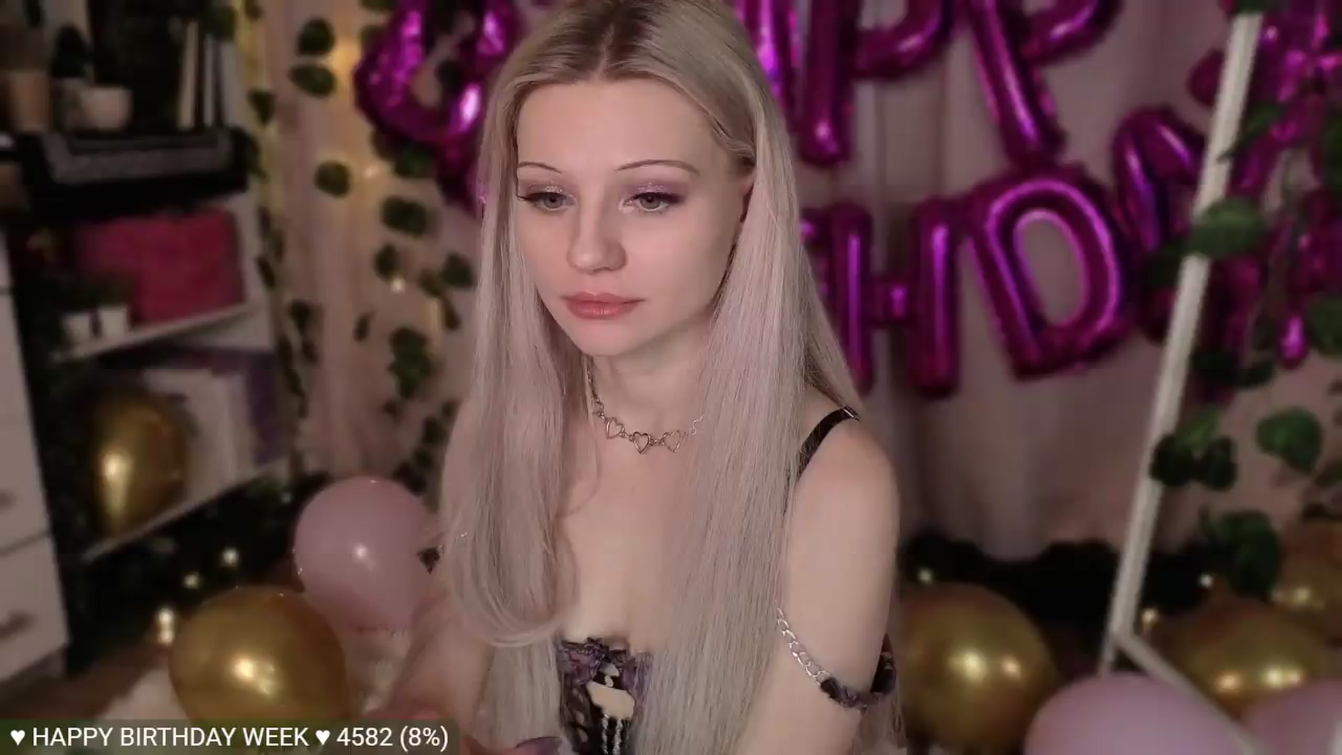Gallery image thumbnail from JellyFox's myfreecams stream on, 06/01/2026, 04:43 image 9 of 20