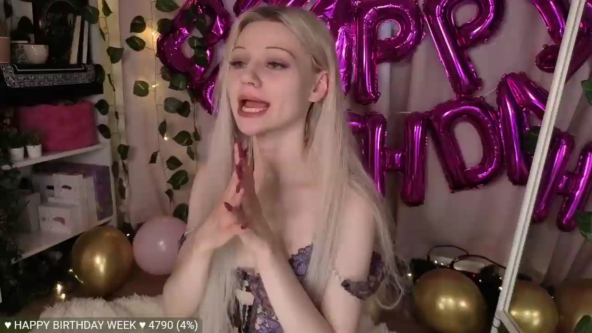 Gallery image thumbnail from JellyFox's myfreecams stream on, 06/03/2026, 05:03 image 3 of 20