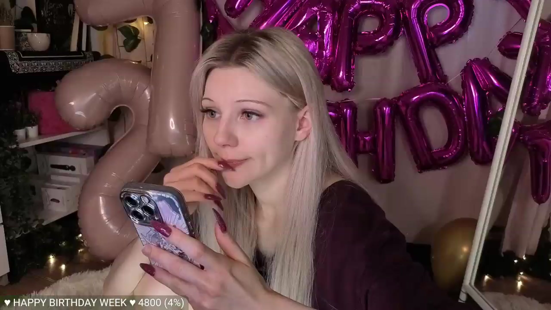 Gallery image thumbnail from JellyFox's myfreecams stream on, 06/07/2026, 08:32 image 14 of 20
