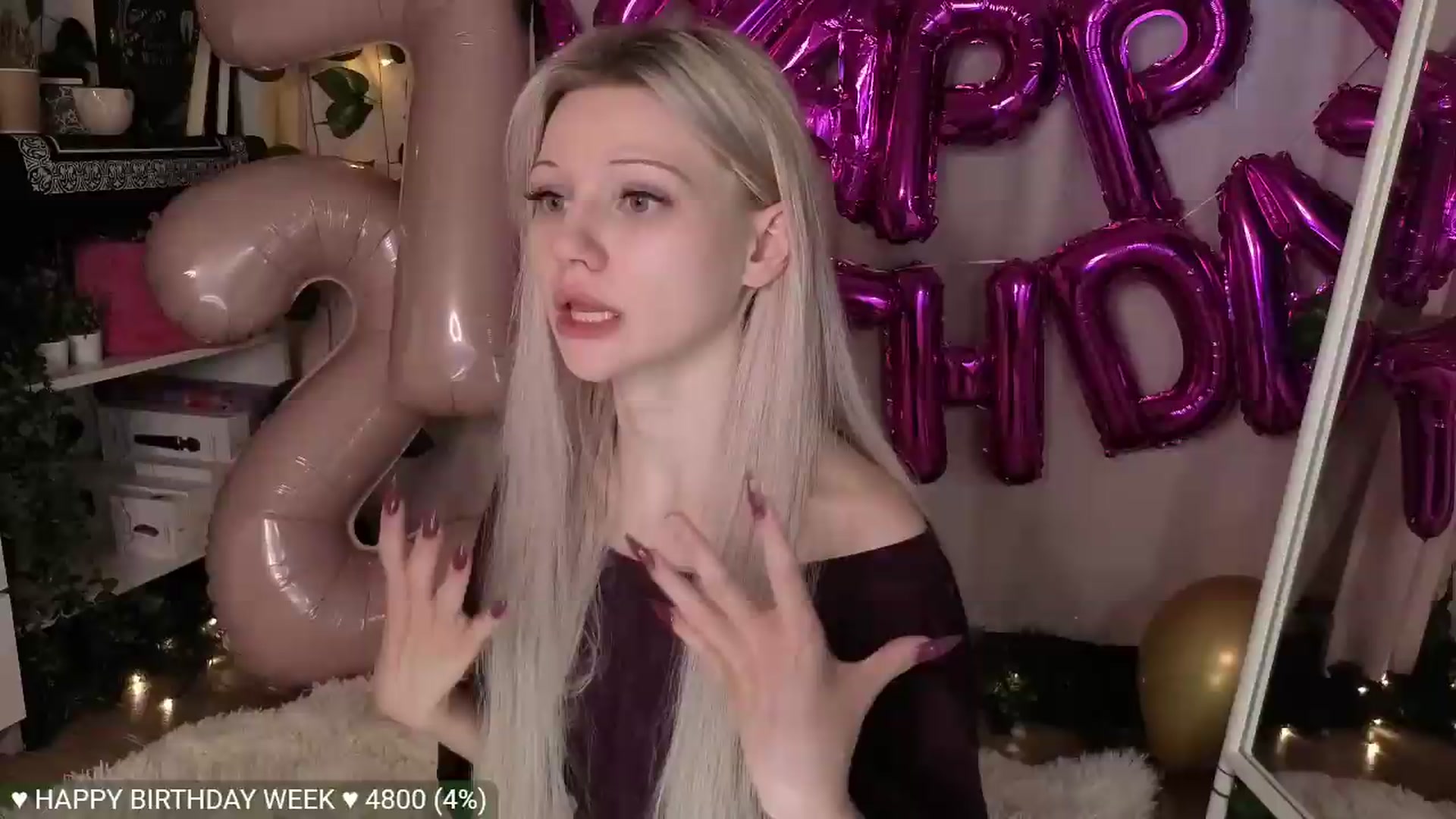 Gallery image thumbnail from JellyFox's myfreecams stream on, 06/07/2026, 08:32 image 12 of 20