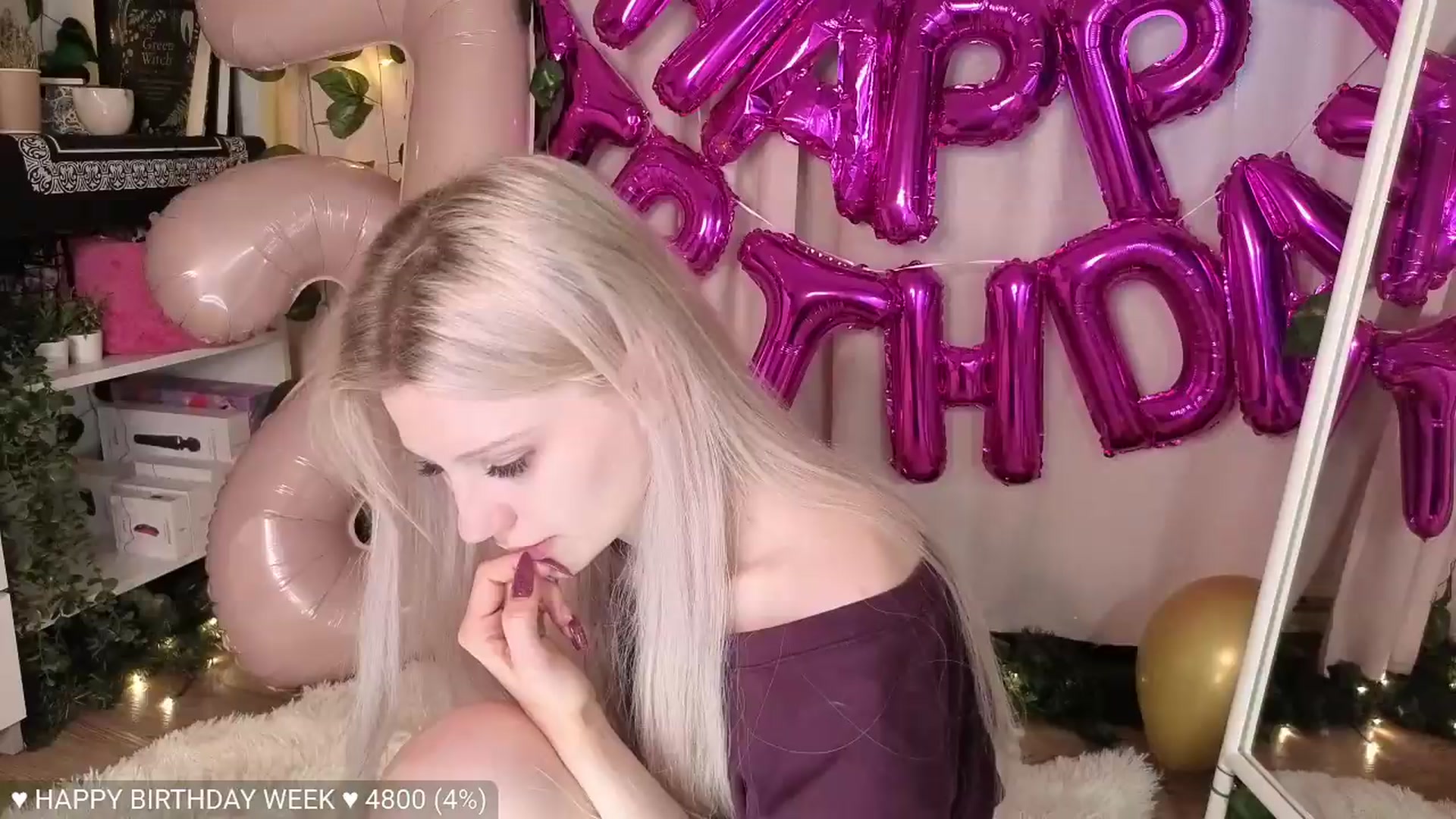 Gallery image thumbnail from JellyFox's myfreecams stream on, 06/07/2026, 08:32 image 15 of 20