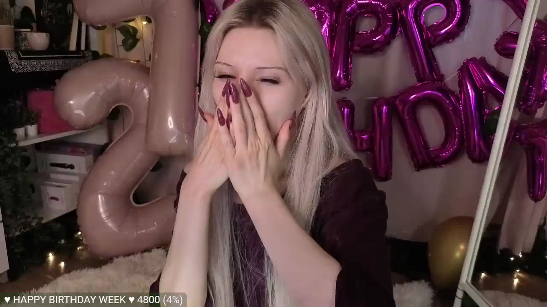 Gallery image thumbnail from JellyFox's myfreecams stream on, 06/07/2026, 08:32 image 17 of 20