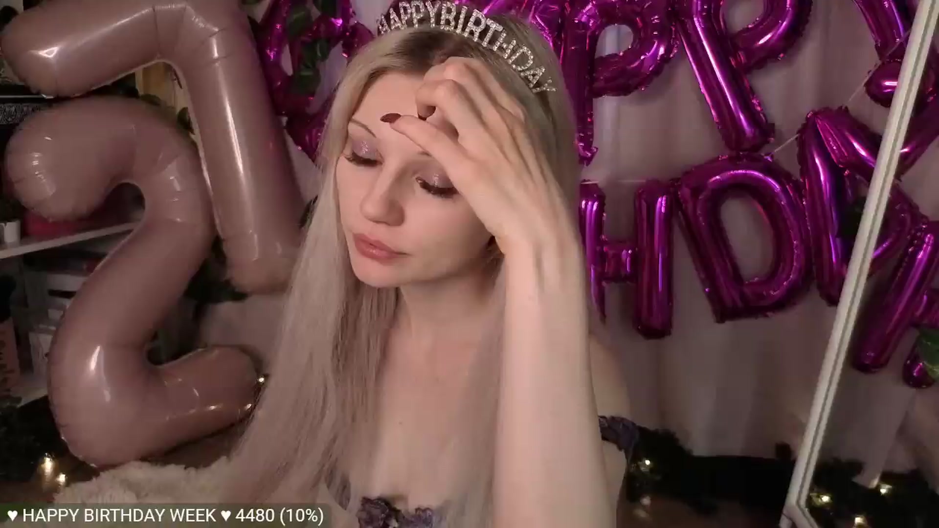 Gallery image thumbnail from JellyFox's myfreecams stream on, 06/08/2026, 05:36 image 6 of 20
