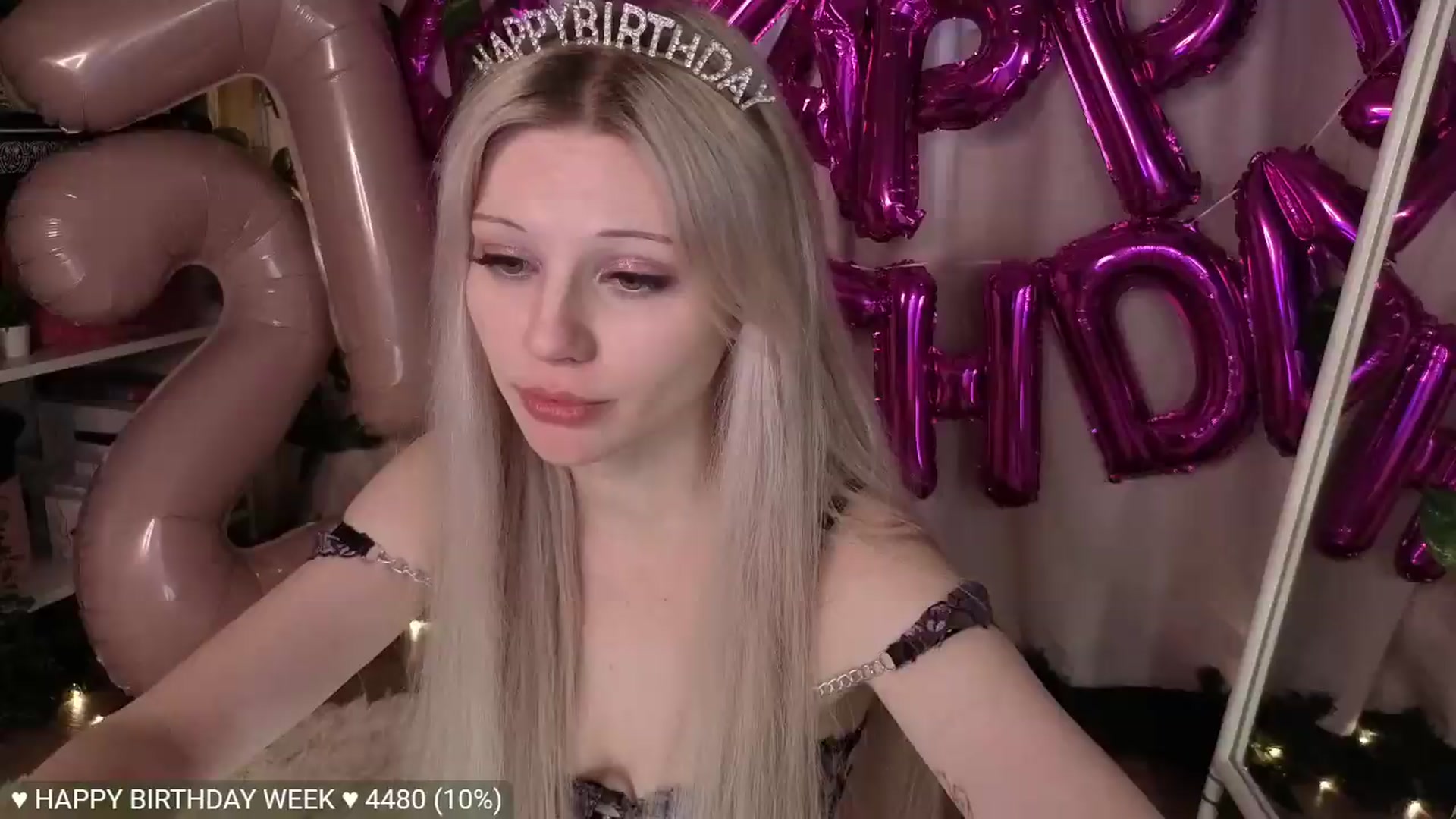 Gallery image thumbnail from JellyFox's myfreecams stream on, 06/08/2026, 05:36 image 16 of 20