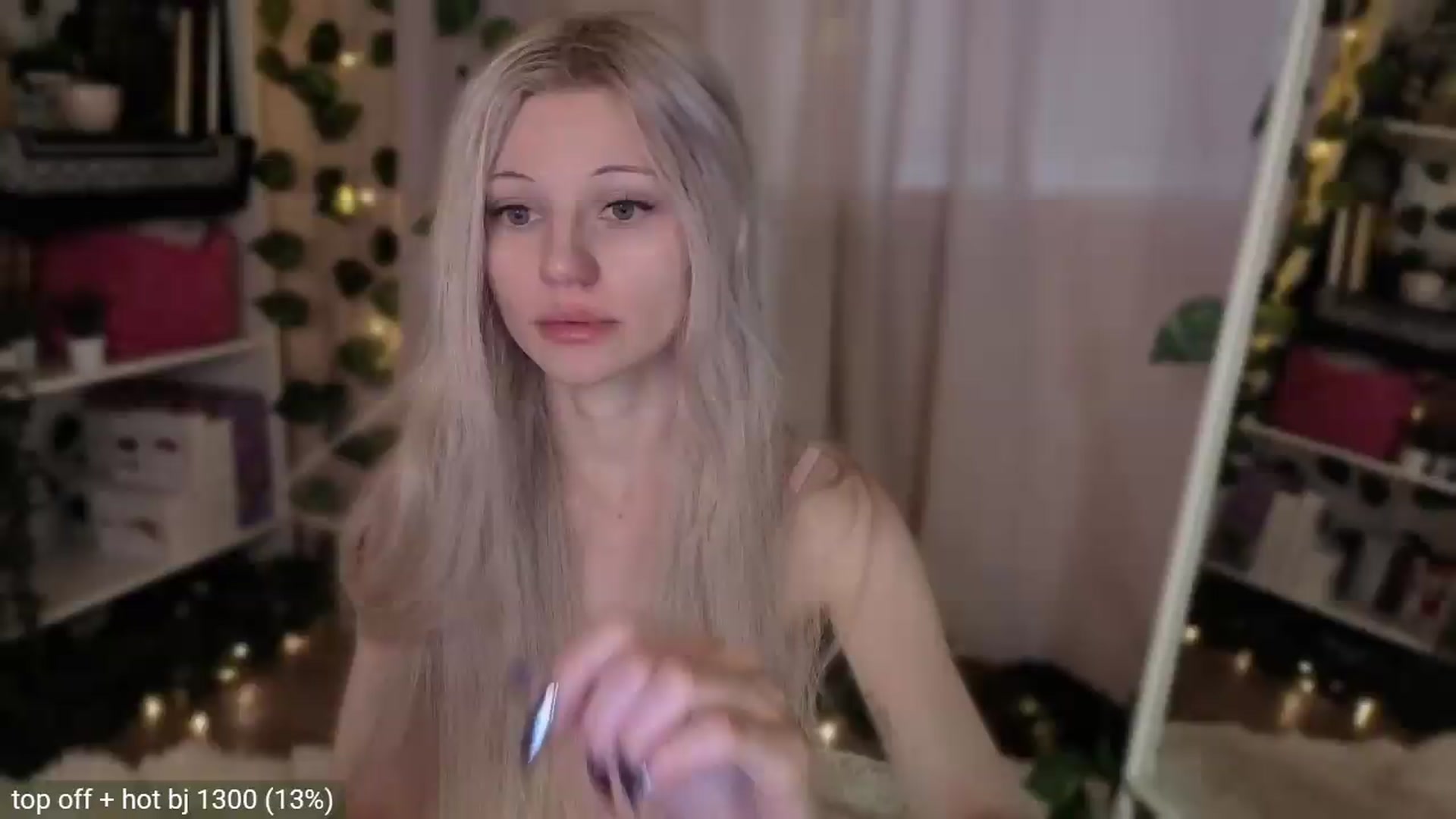 Gallery image thumbnail from JellyFox's myfreecams stream on, 06/26/2026, 05:52 image 16 of 20
