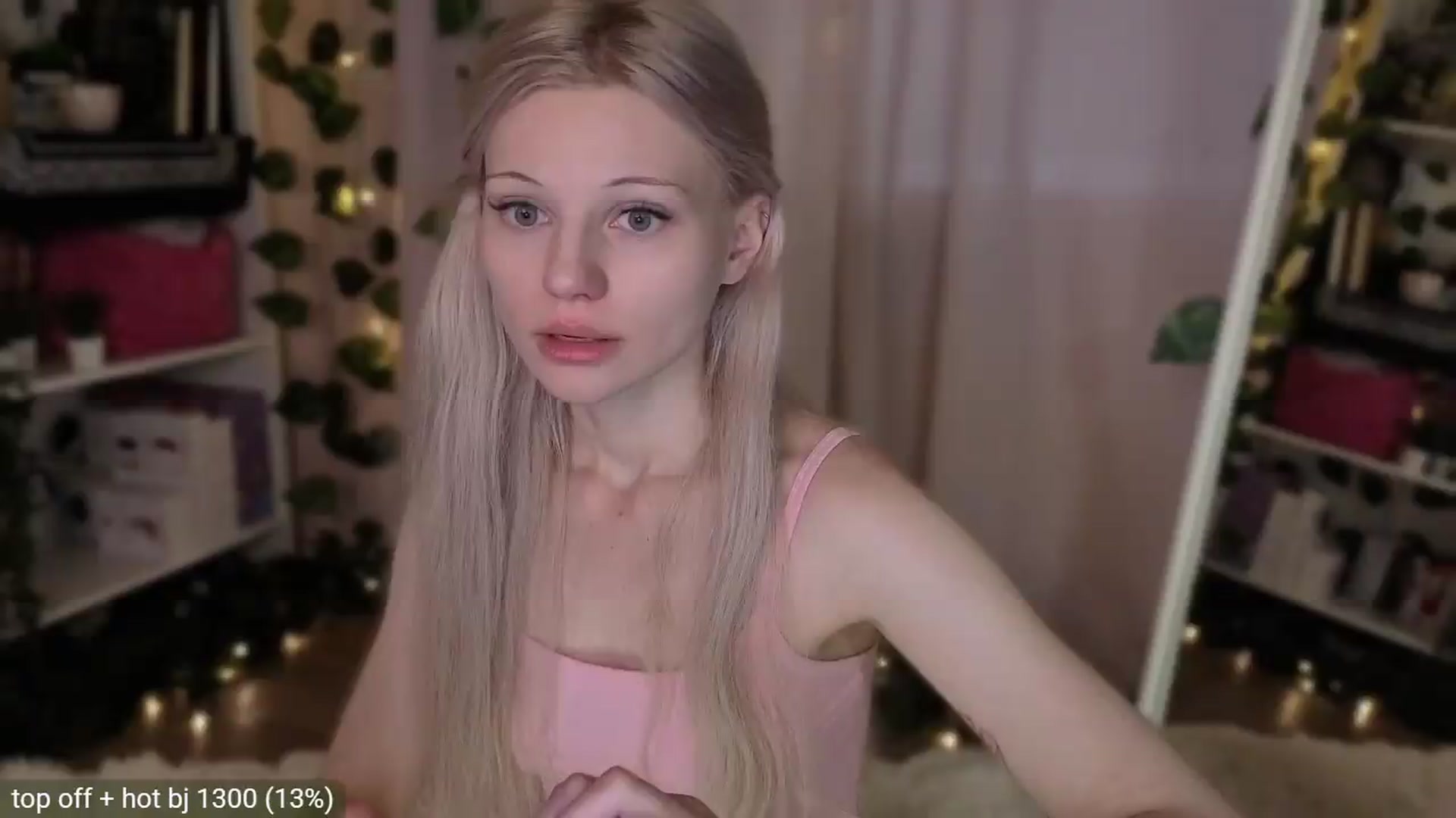 Gallery image thumbnail from JellyFox's myfreecams stream on, 06/26/2026, 05:52 image 5 of 20