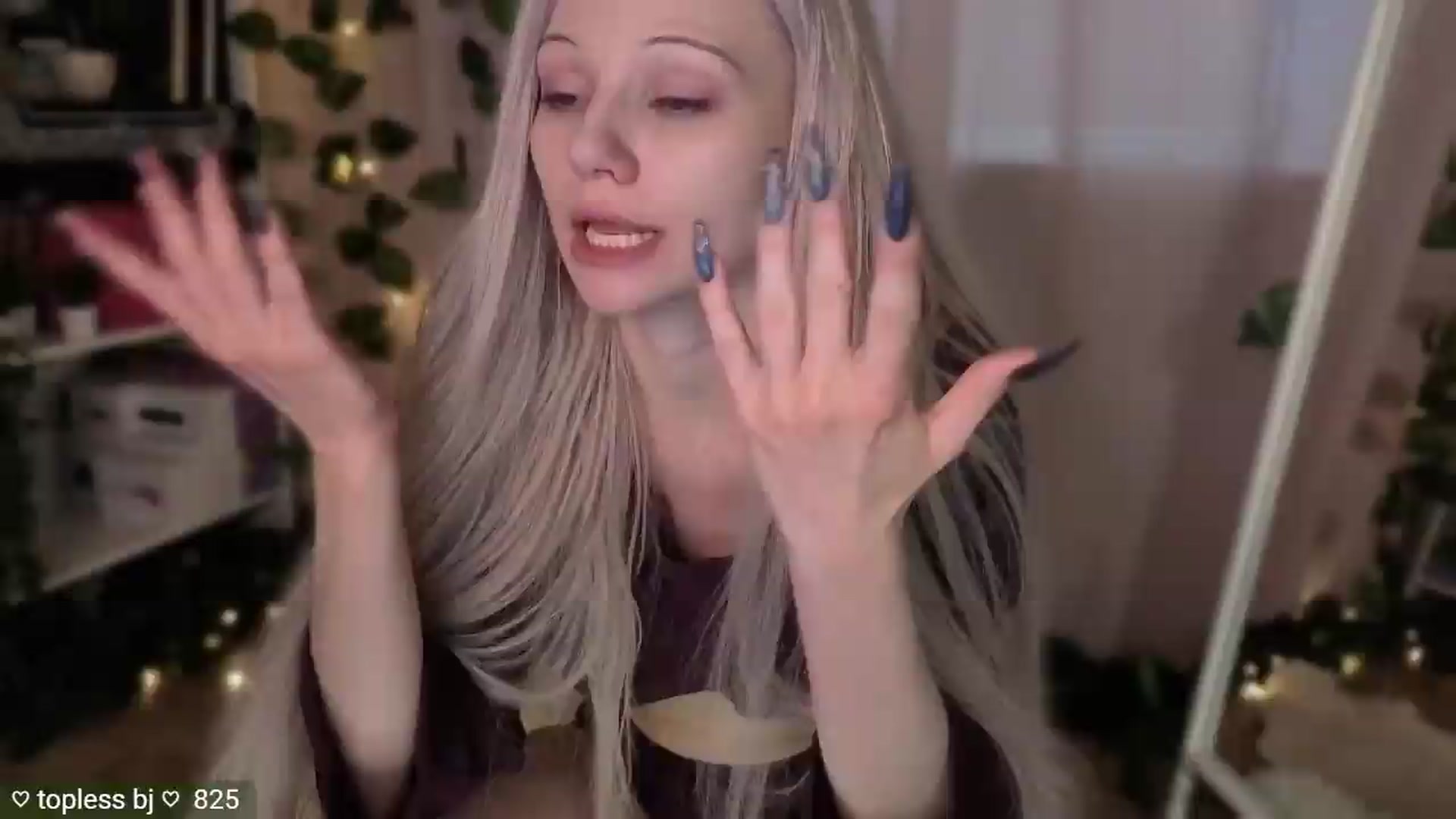Gallery image thumbnail from JellyFox's myfreecams stream on, 06/29/2026, 05:14 image 18 of 20