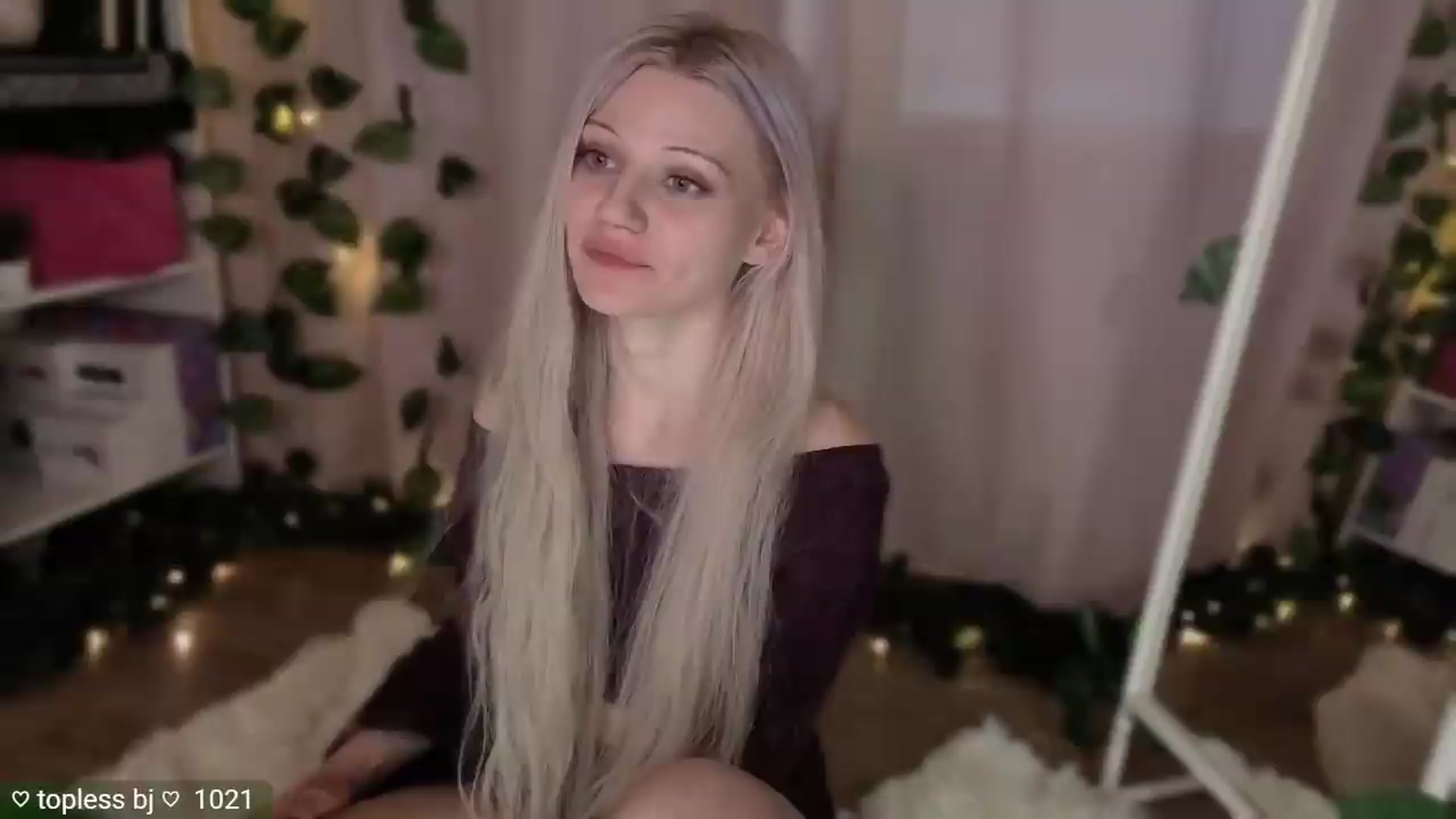 Gallery image thumbnail from JellyFox's myfreecams stream on, 06/29/2026, 05:14 image 1 of 20