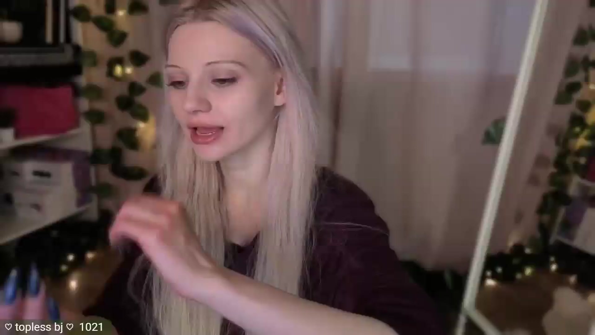 Gallery image thumbnail from JellyFox's myfreecams stream on, 06/29/2026, 05:14 image 4 of 20