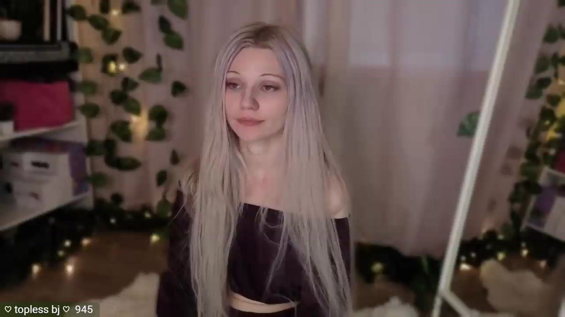 Gallery image thumbnail from JellyFox's myfreecams stream on, 06/29/2026, 05:14 image 7 of 20