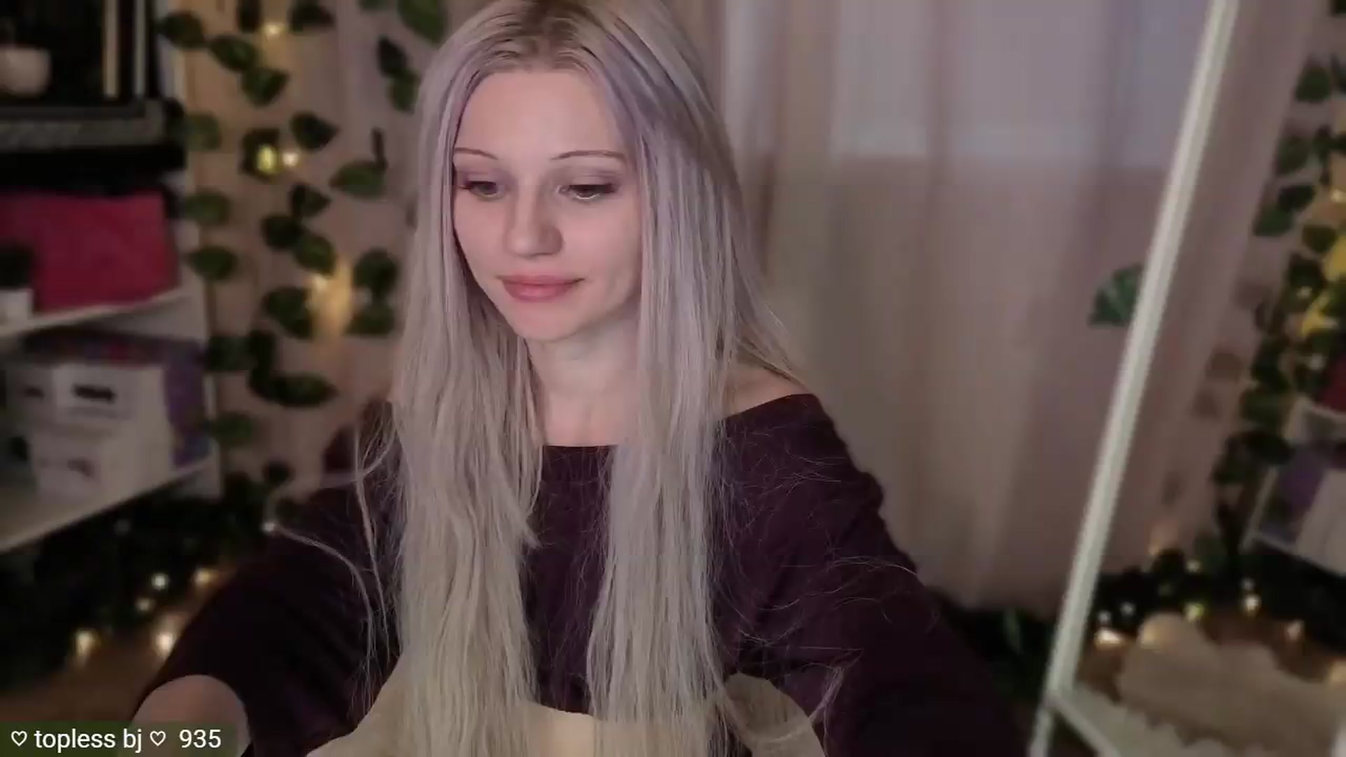 Gallery image thumbnail from JellyFox's myfreecams stream on, 06/29/2026, 05:14 image 9 of 20
