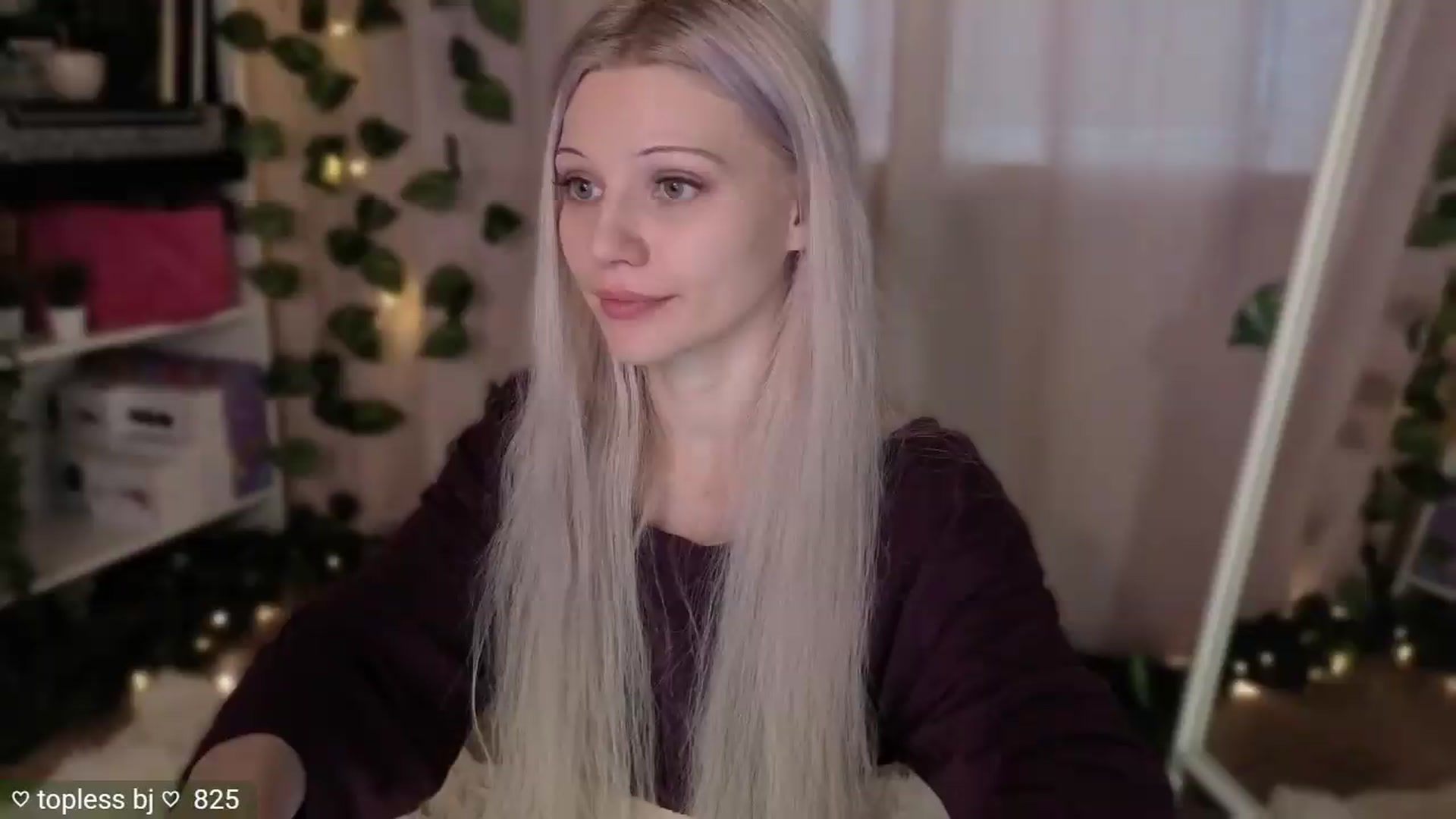Gallery image thumbnail from JellyFox's myfreecams stream on, 06/29/2026, 06:14 image 12 of 20