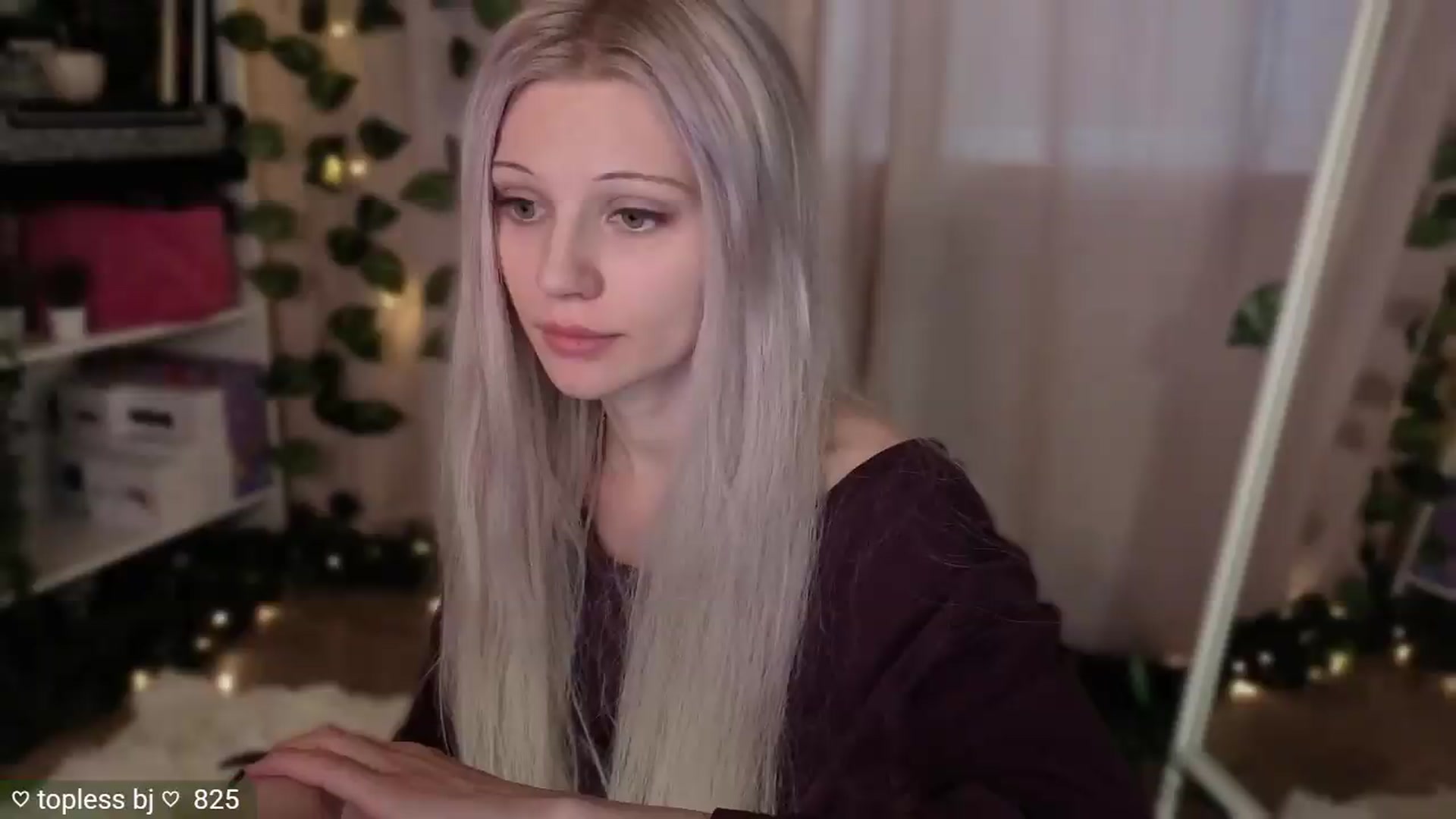 Gallery image thumbnail from JellyFox's myfreecams stream on, 06/29/2026, 06:14 image 1 of 20