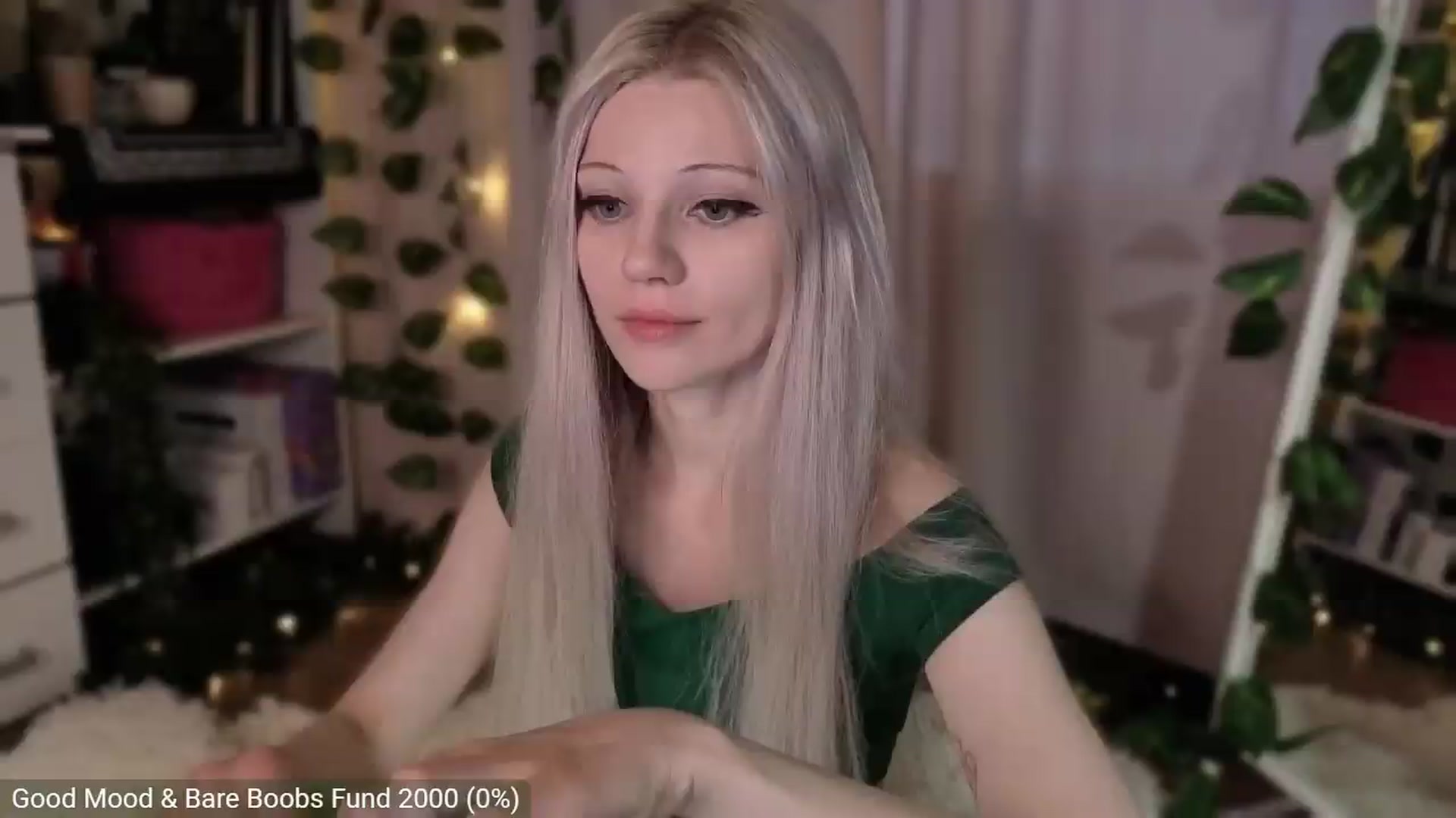 Gallery image thumbnail from JellyFox's myfreecams stream on, 07/06/2026, 05:02 image 6 of 20