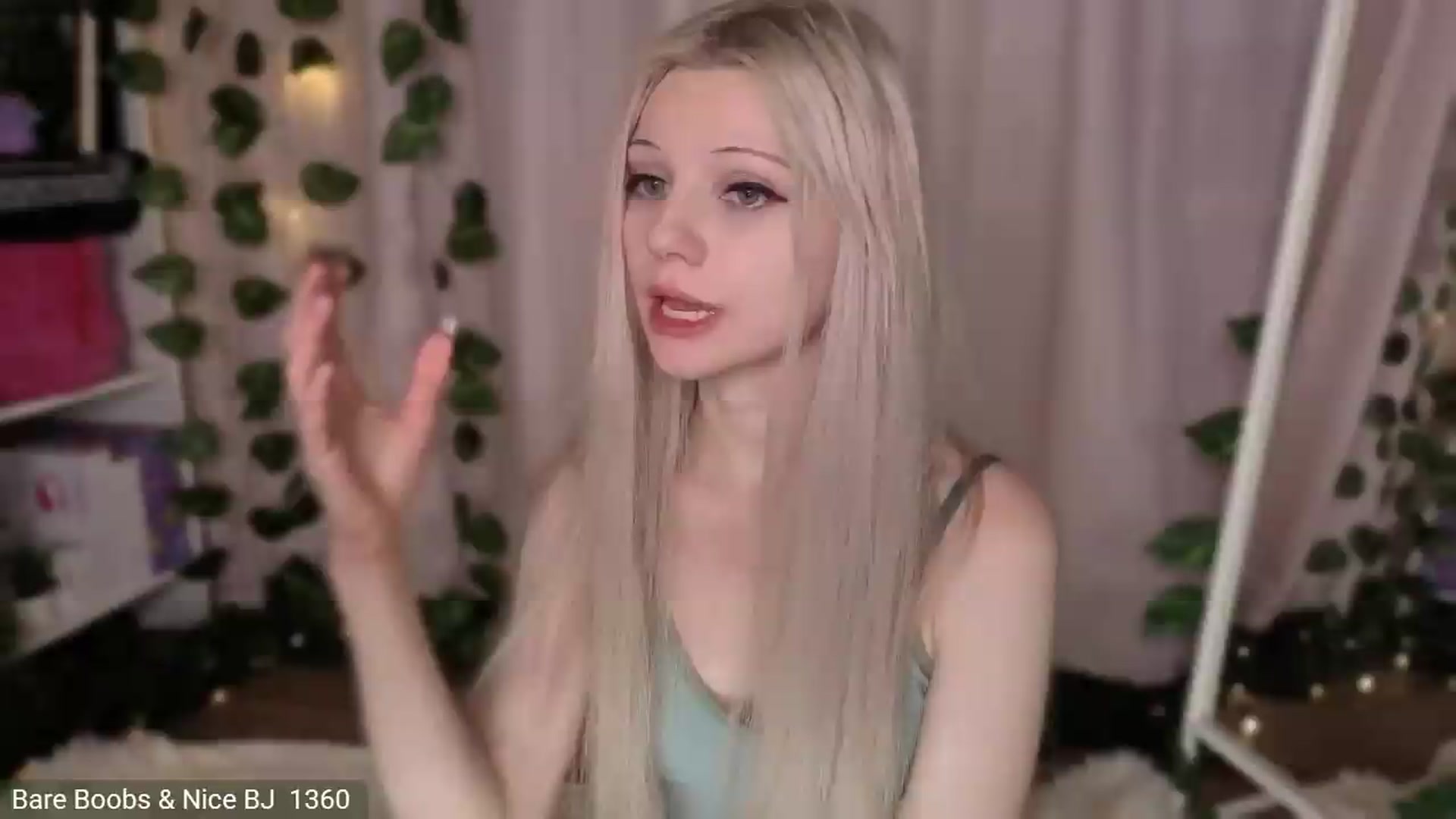 Gallery image thumbnail from JellyFox's myfreecams stream on, 07/27/2026, 05:16 image 11 of 20