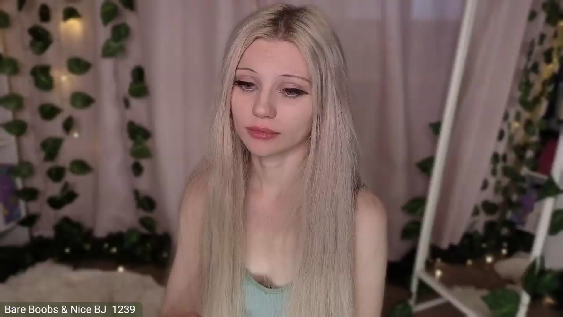 Gallery image thumbnail from JellyFox's myfreecams stream on, 07/27/2026, 06:59 image 18 of 20