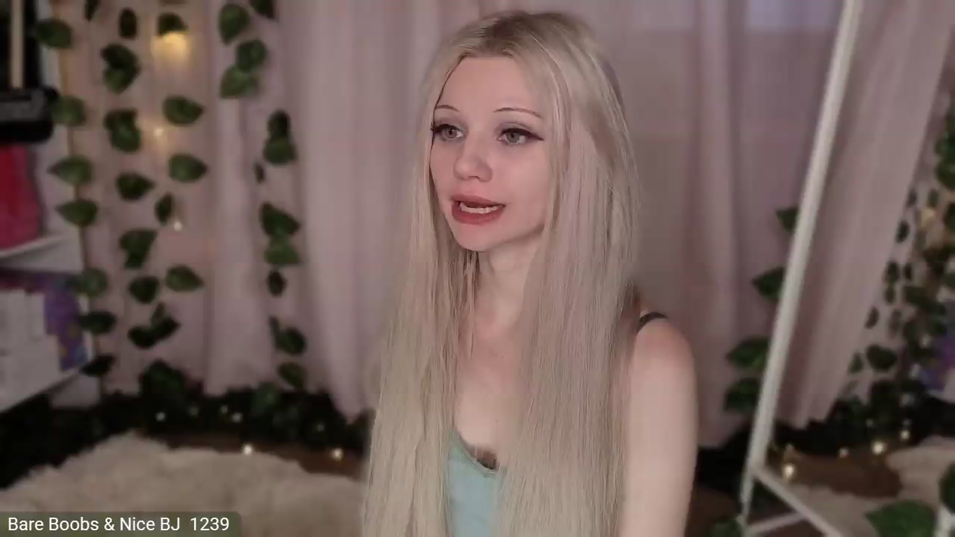 Gallery image thumbnail from JellyFox's myfreecams stream on, 07/27/2026, 06:59 image 17 of 20