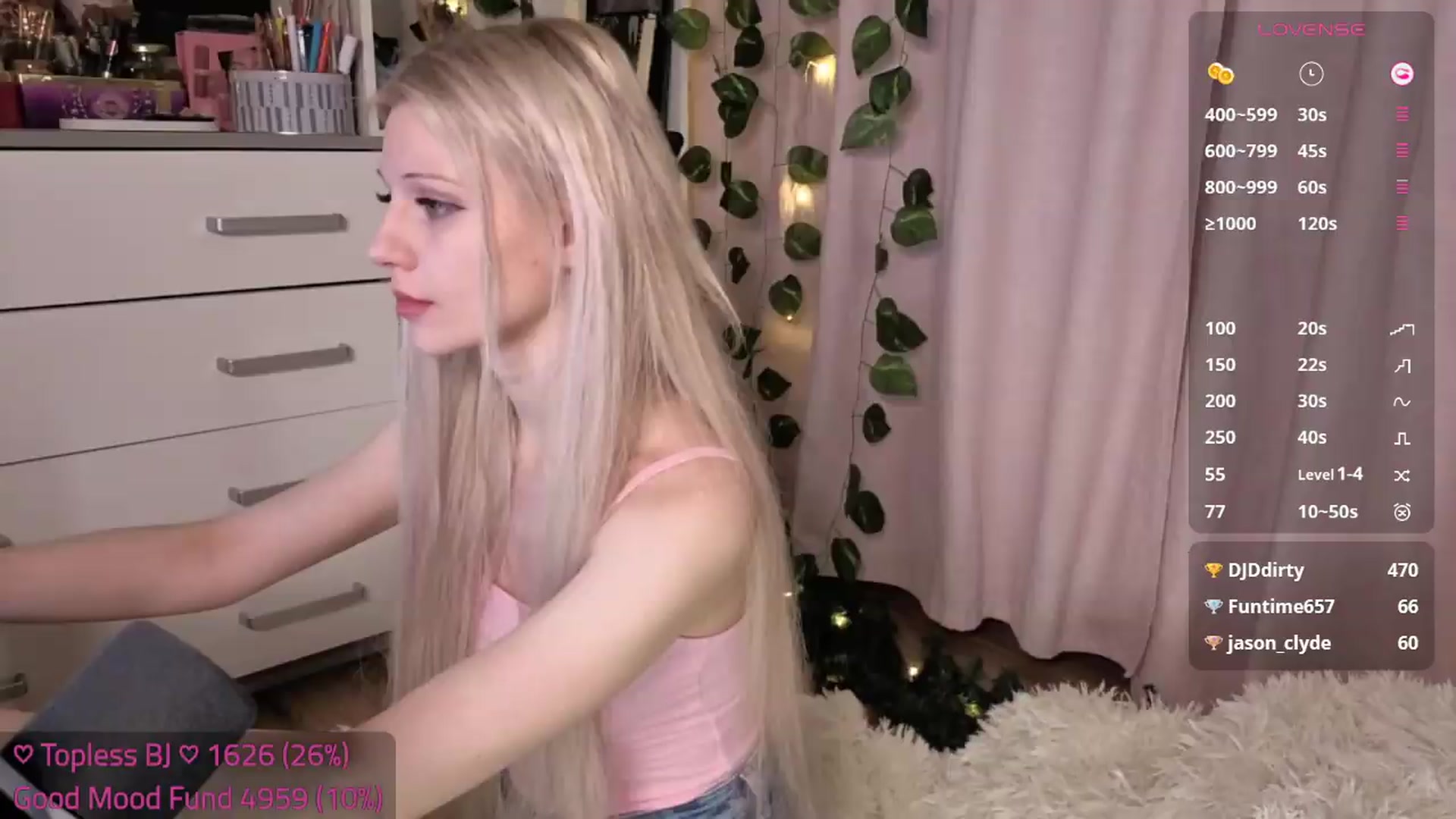 Gallery image thumbnail from JellyFox's myfreecams stream on, 08/05/2026, 08:18 image 12 of 20