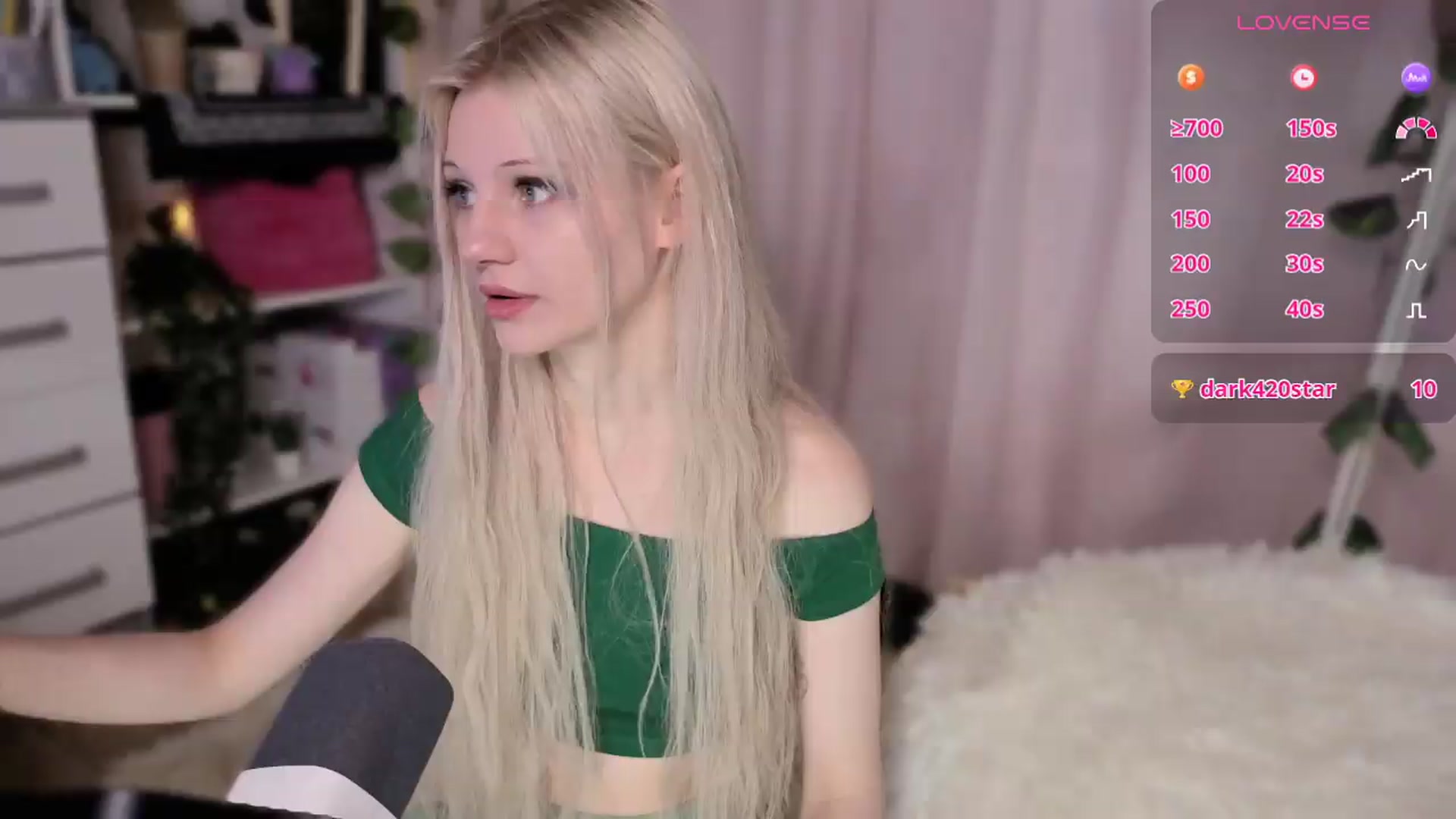 Gallery image thumbnail from JellyFox's myfreecams stream on, 08/10/2026, 04:14 image 7 of 20
