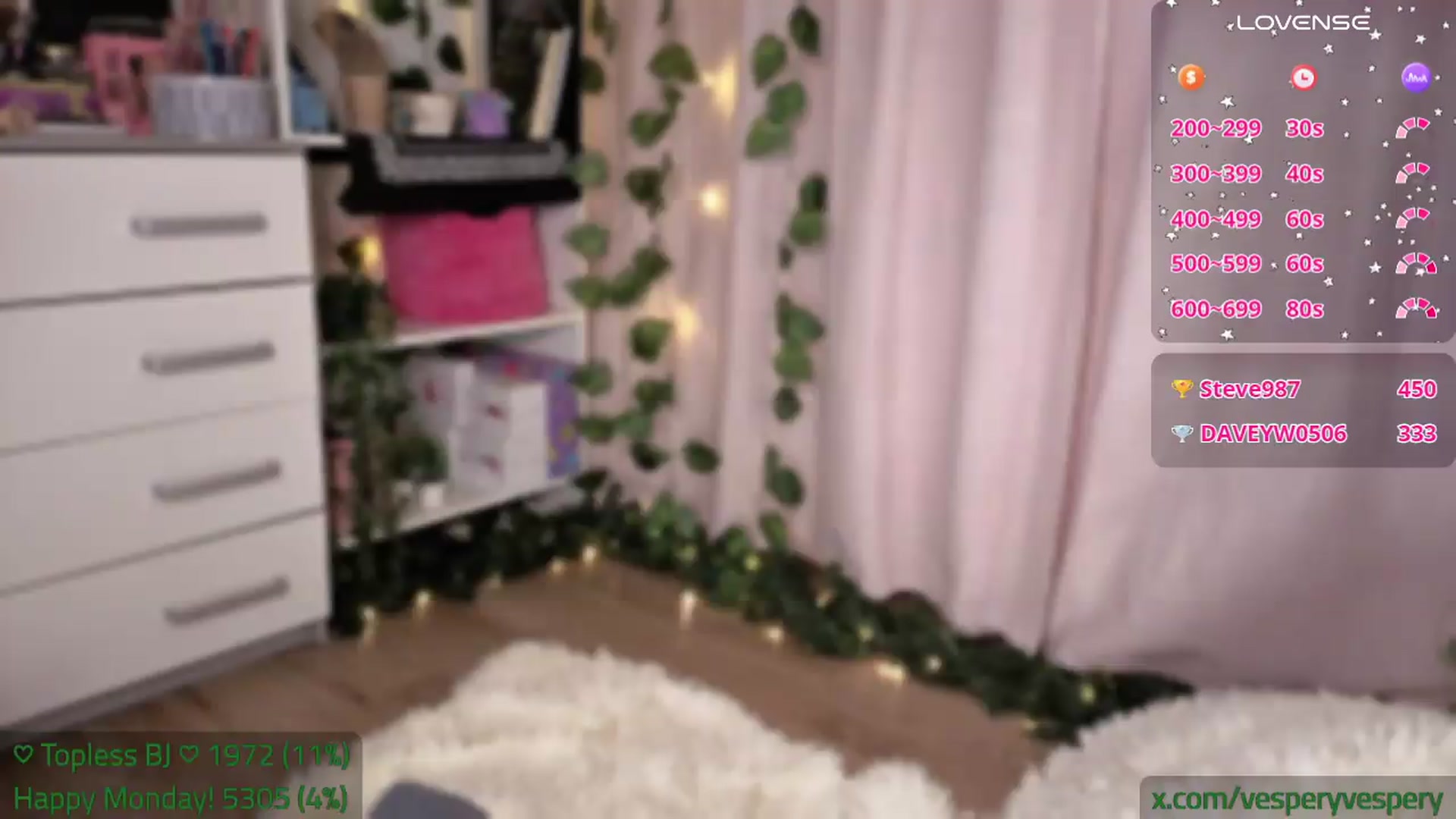 Gallery image thumbnail from JellyFox's myfreecams stream on, 08/18/2026, 07:57 image 17 of 20