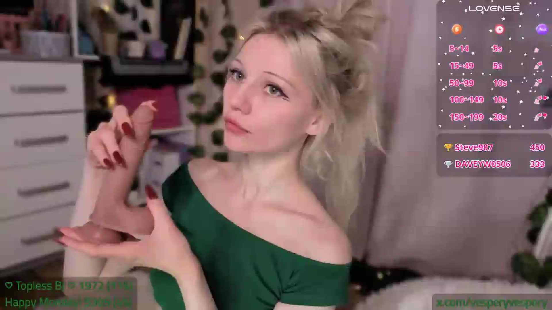 Gallery image thumbnail from JellyFox's myfreecams stream on, 08/18/2026, 07:57 image 16 of 20