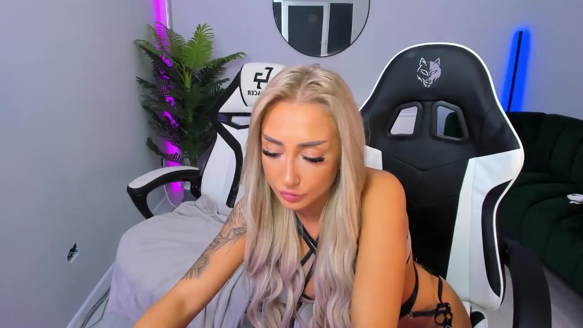 Gallery image thumbnail from JellyPie20's myfreecams stream on, 09/02/2024, 24:36 image 8 of 20