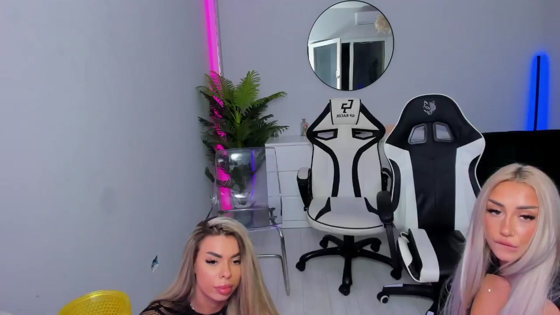 Gallery image thumbnail from JellyPie20's myfreecams stream on, 09/14/2024, 02:40 image 20 of 20