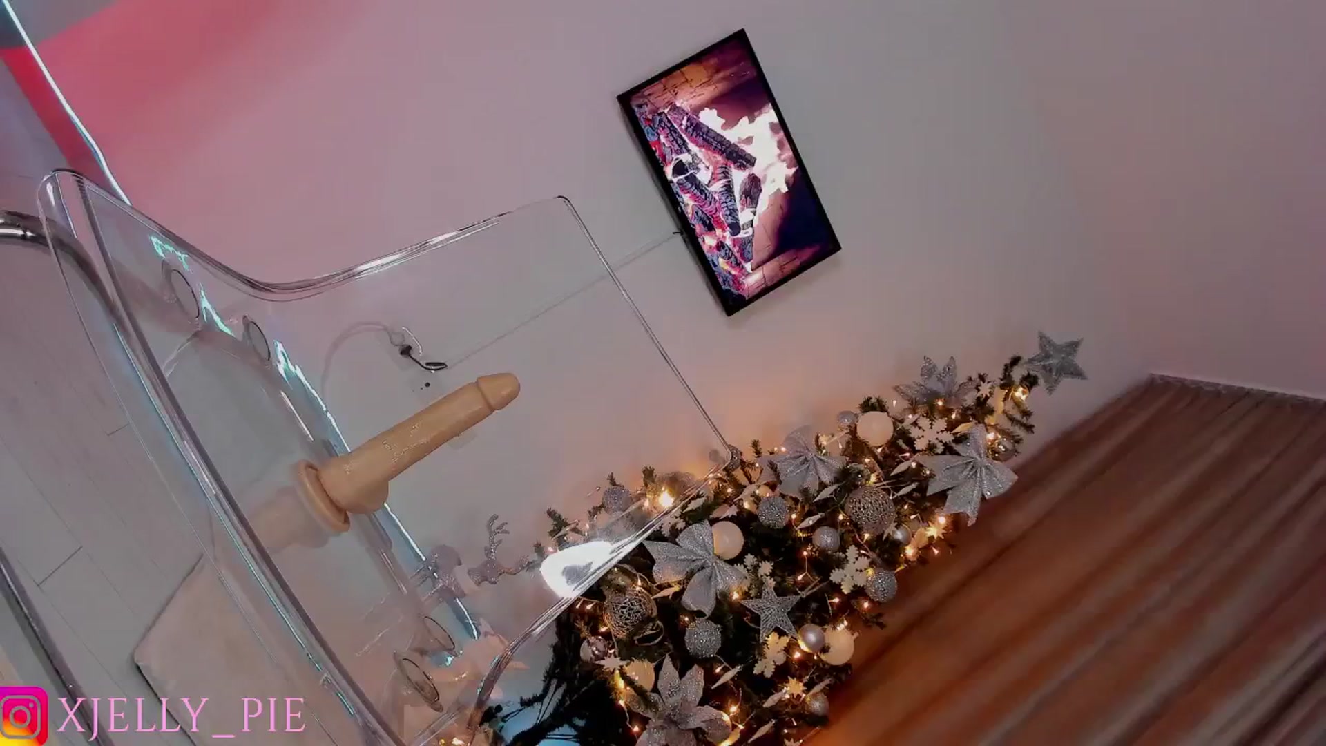 Gallery image thumbnail from JellyPie20's myfreecams stream on, 12/16/2025, 20:24 image 1 of 20