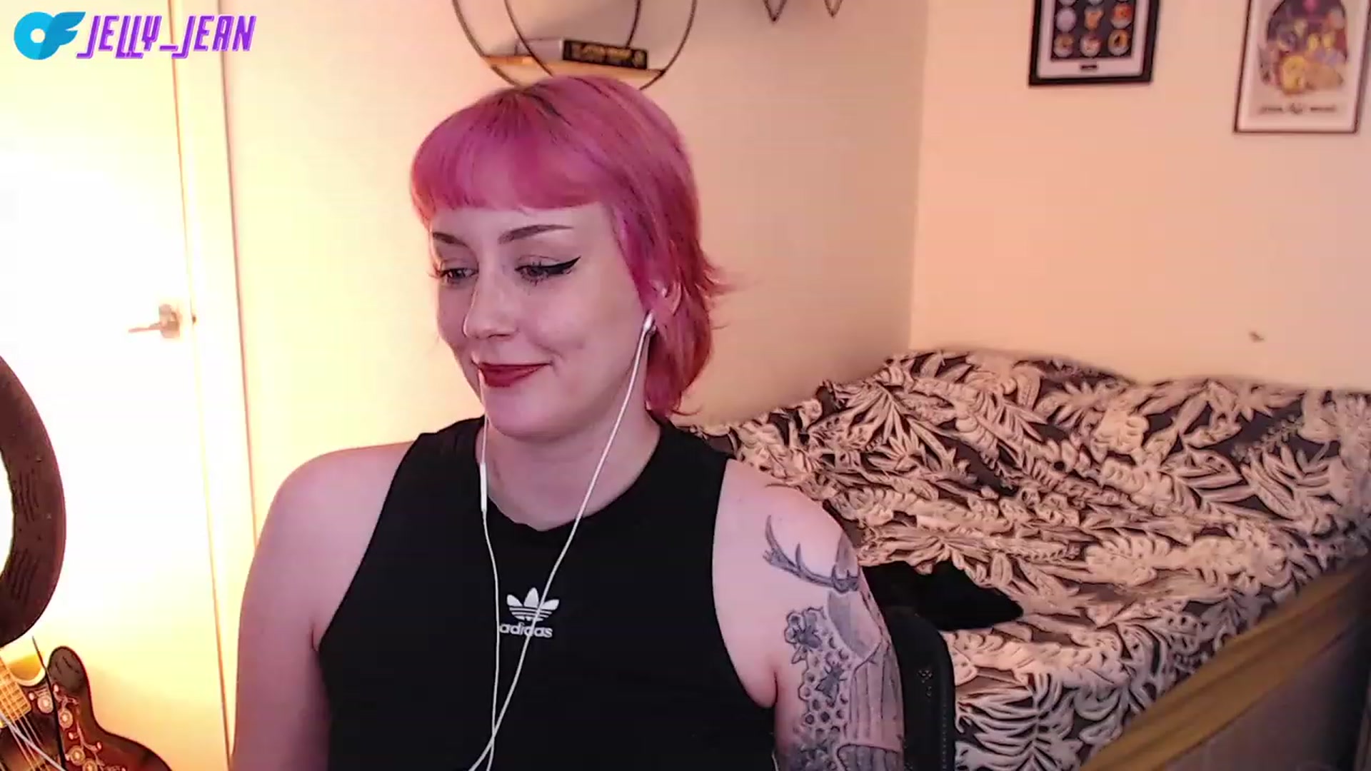Gallery image thumbnail from Jelly_Jean's myfreecams stream on, 07/16/2023, 13:07 image 4 of 20