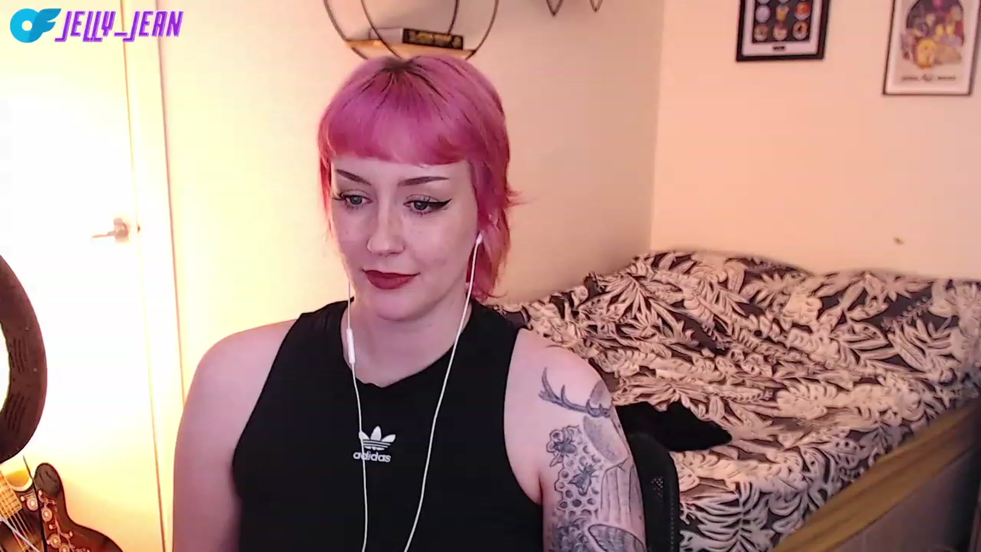 Gallery image thumbnail from Jelly_Jean's myfreecams stream on, 07/16/2023, 13:07 image 1 of 20