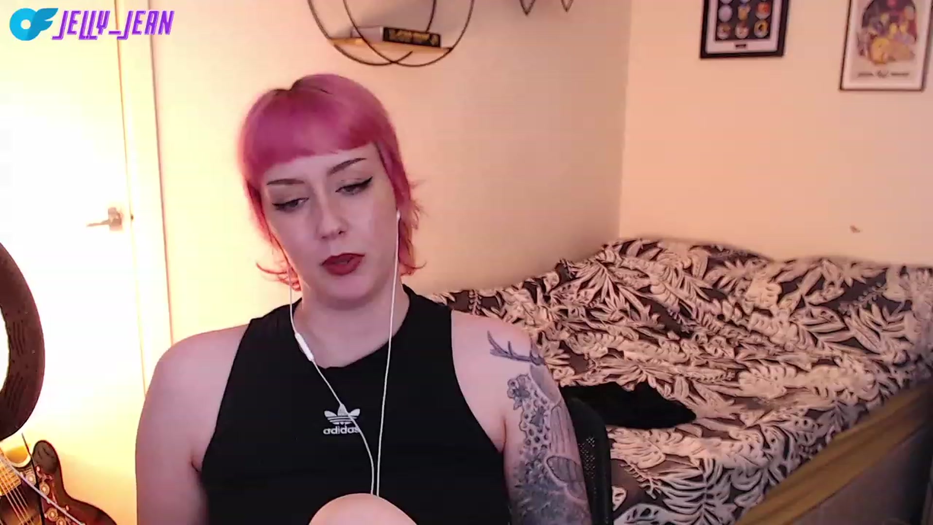 Gallery image thumbnail from Jelly_Jean's myfreecams stream on, 07/16/2023, 13:07 image 7 of 20