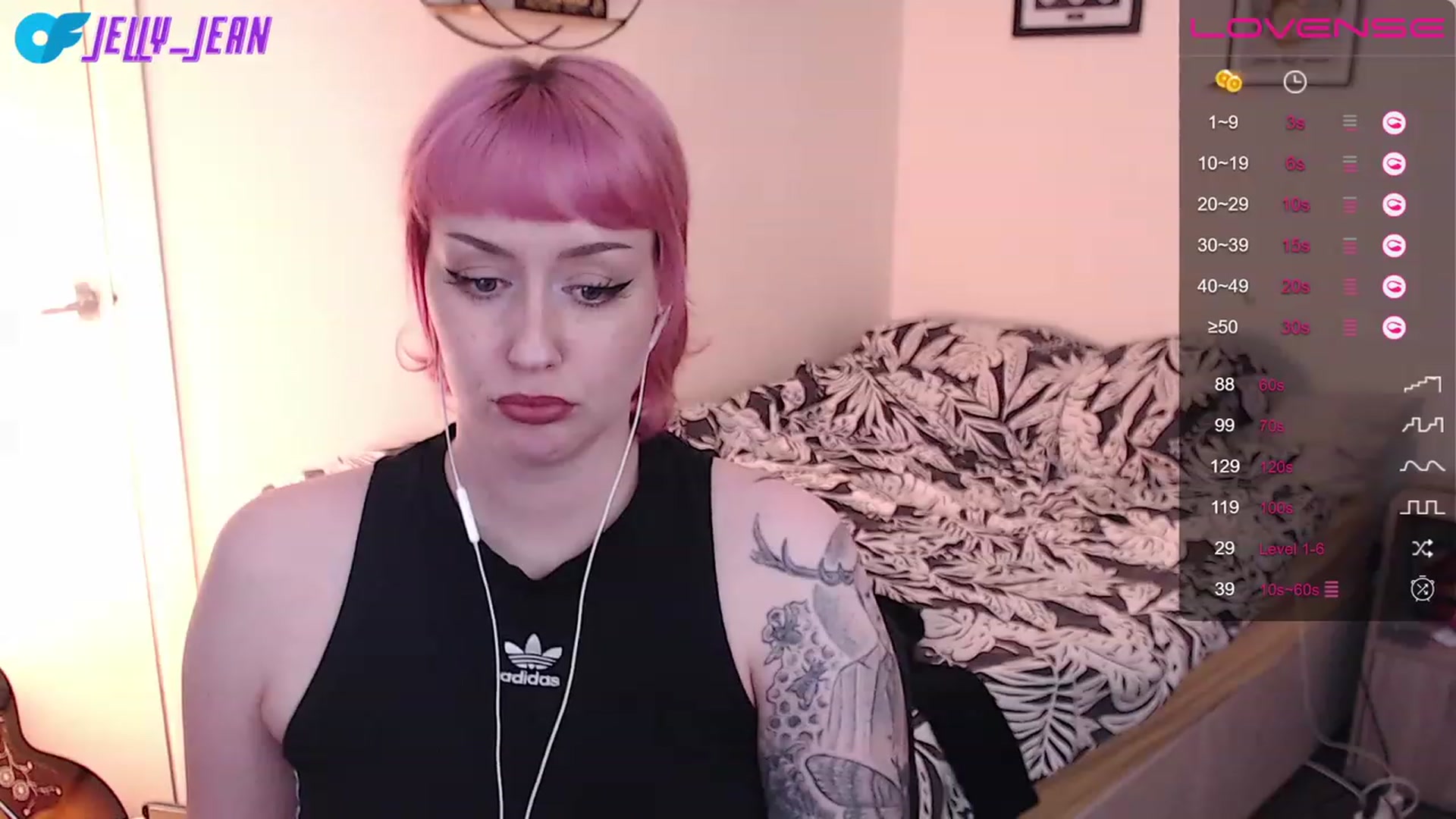 Gallery image thumbnail from Jelly_Jean's myfreecams stream on, 07/16/2023, 18:09 image 9 of 20