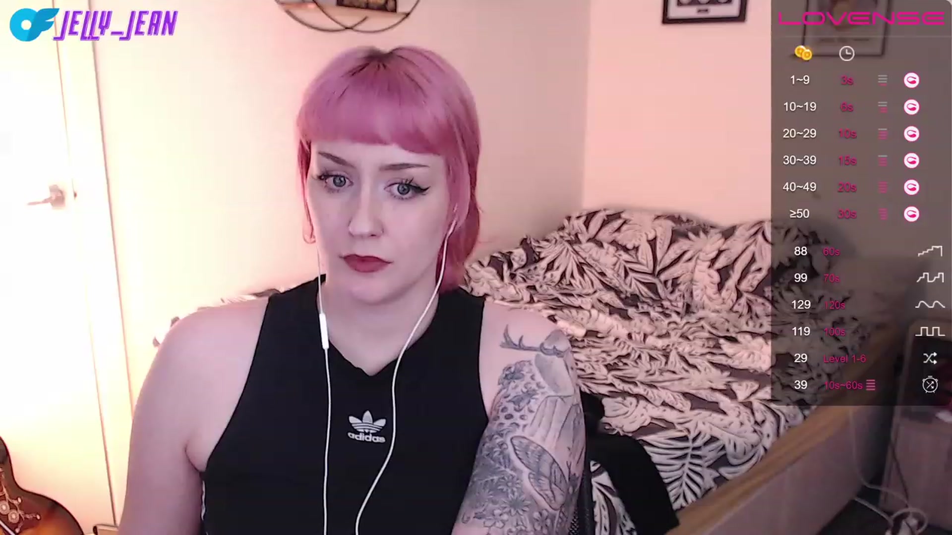 Gallery image thumbnail from Jelly_Jean's myfreecams stream on, 07/16/2023, 18:09 image 7 of 20