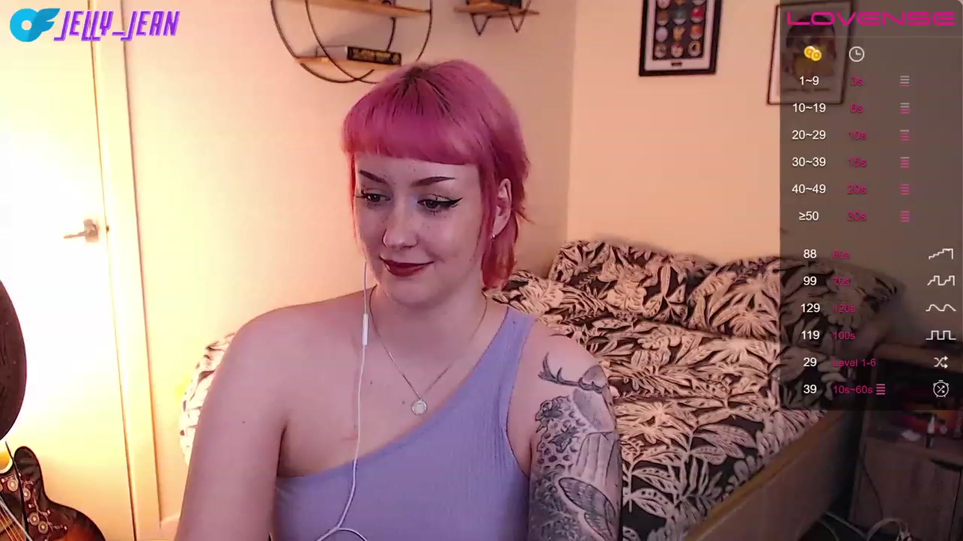 Gallery image thumbnail from Jelly_Jean's myfreecams stream on, 07/17/2023, 13:14 image 4 of 20