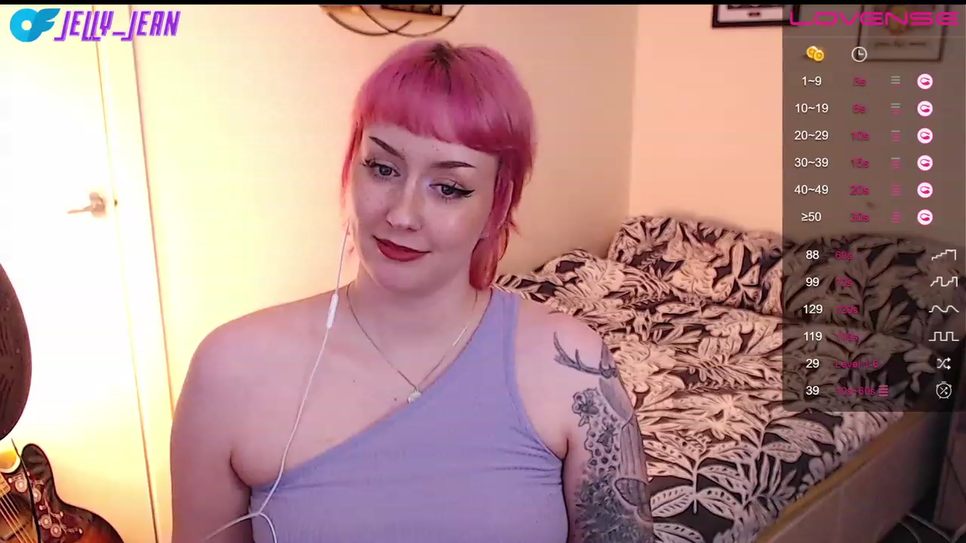 Gallery image thumbnail from Jelly_Jean's myfreecams stream on, 07/17/2023, 13:56 image 14 of 20