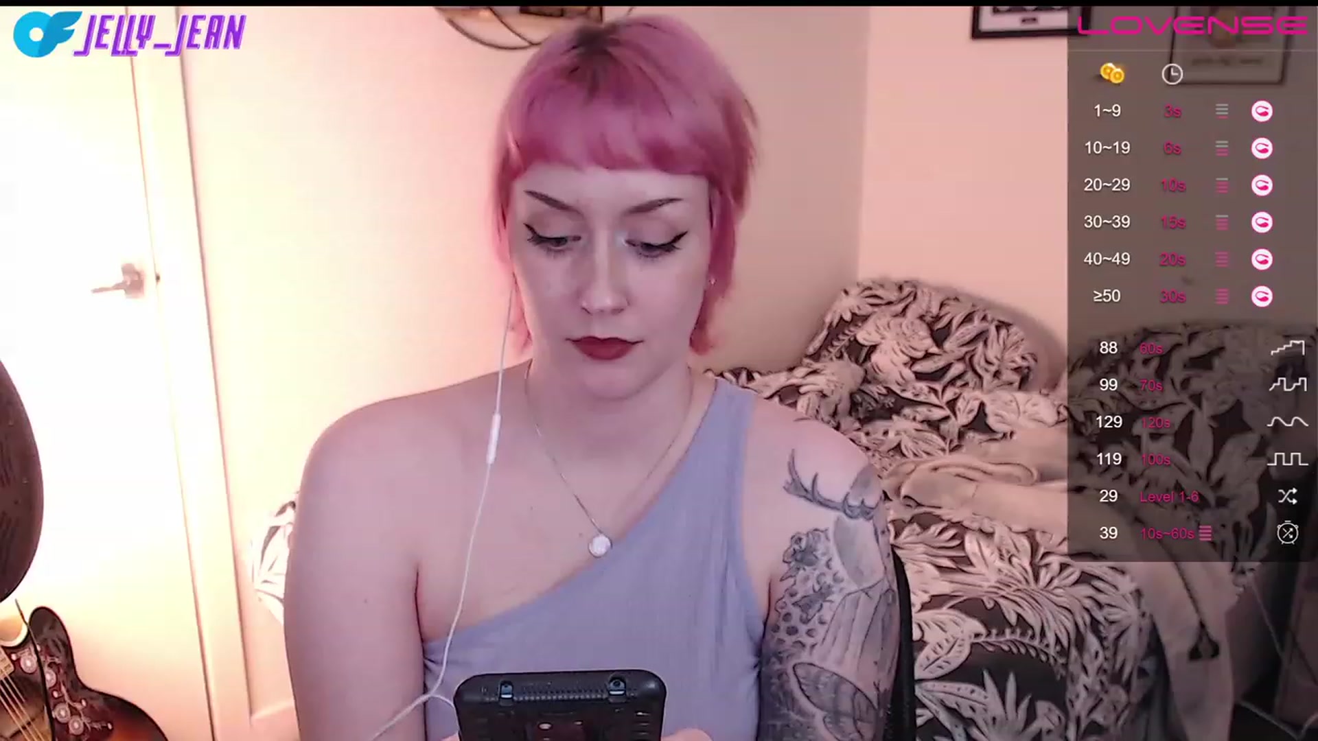 Gallery image thumbnail from Jelly_Jean's myfreecams stream on, 07/17/2023, 18:04 image 9 of 20