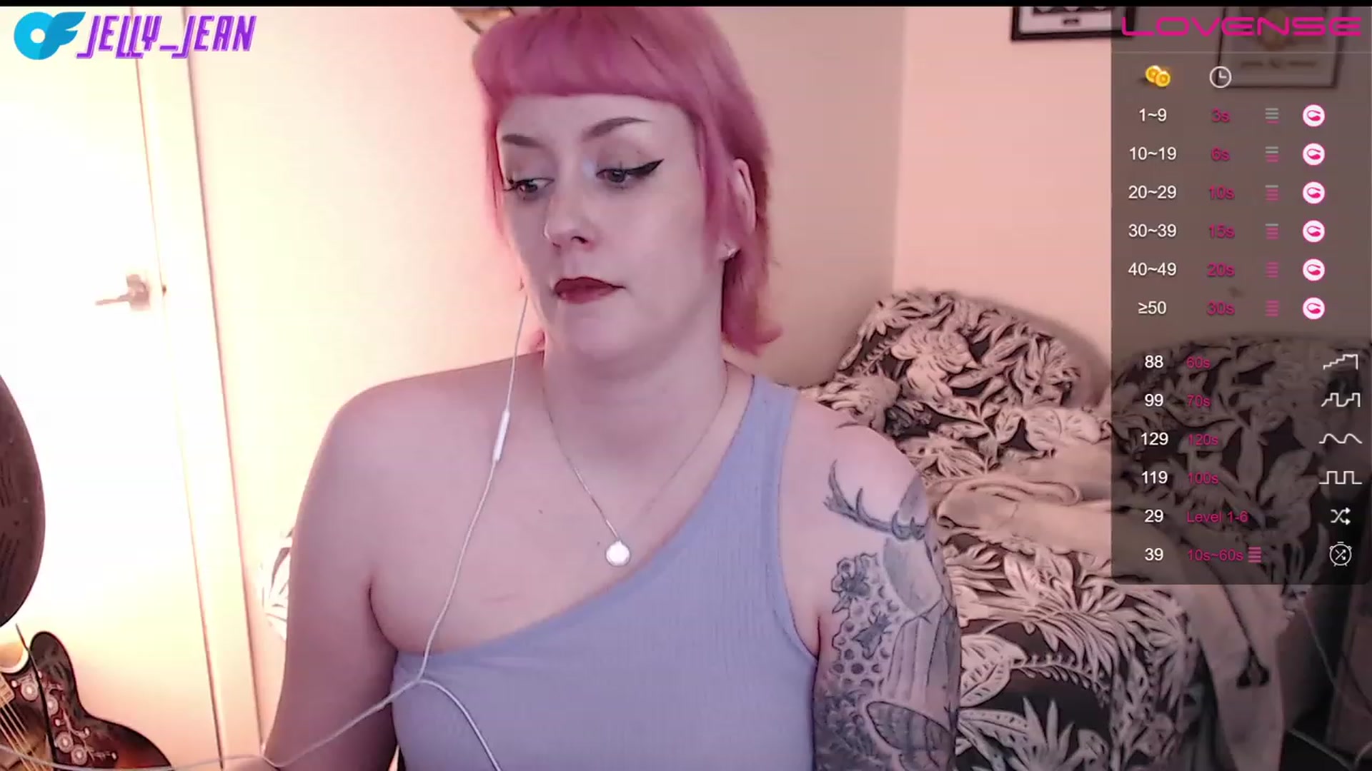 Gallery image thumbnail from Jelly_Jean's myfreecams stream on, 07/17/2023, 18:04 image 7 of 20