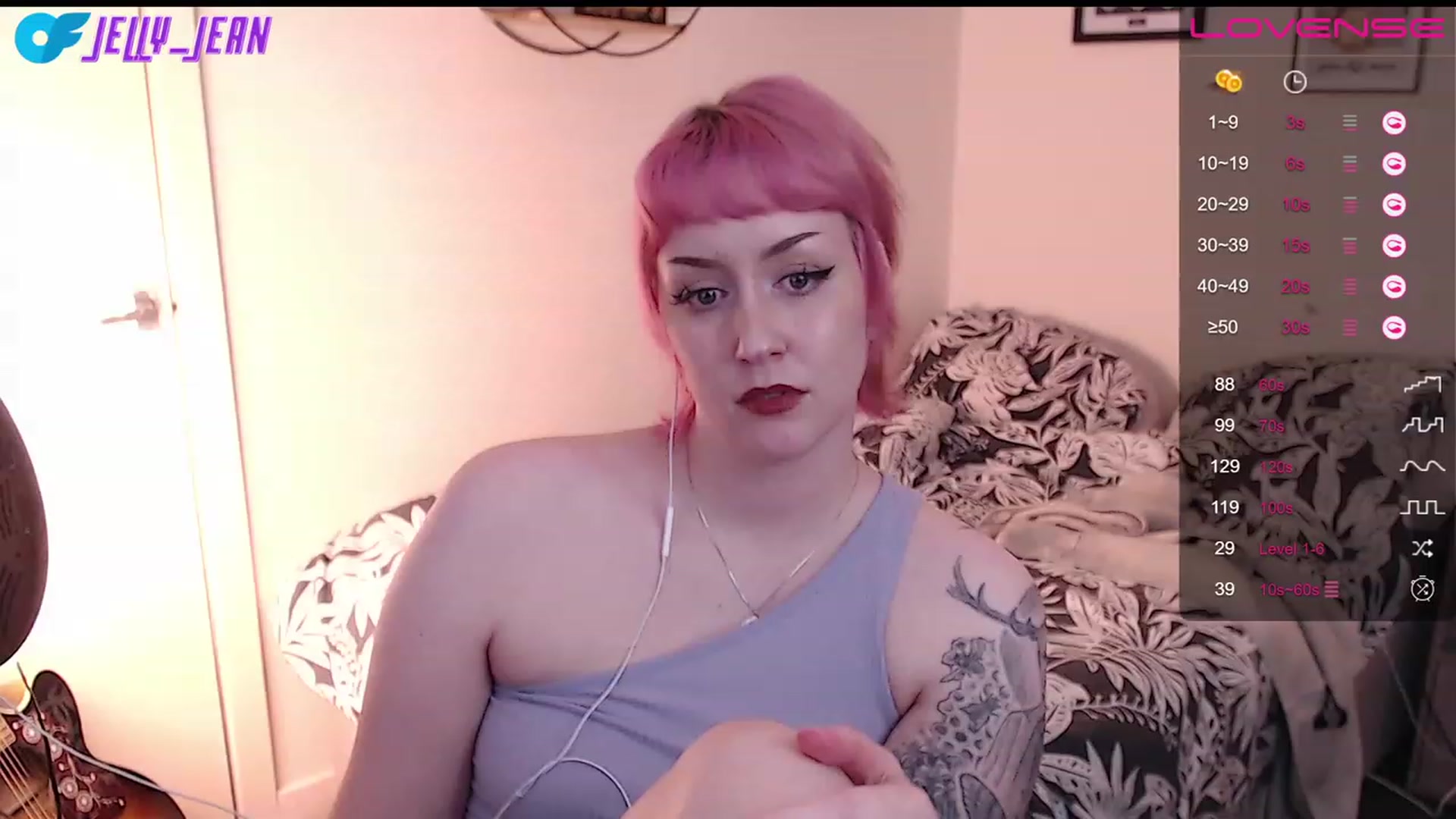 Gallery image thumbnail from Jelly_Jean's myfreecams stream on, 07/17/2023, 18:04 image 11 of 20
