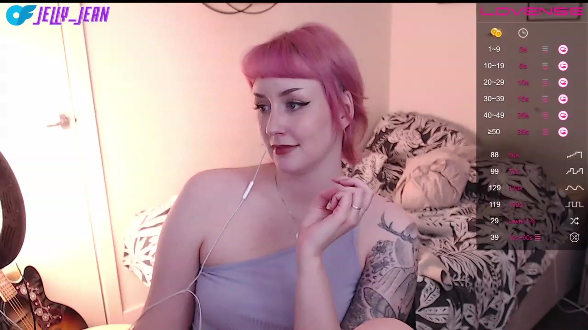 Gallery image thumbnail from Jelly_Jean's myfreecams stream on, 07/17/2023, 18:37 image 17 of 20