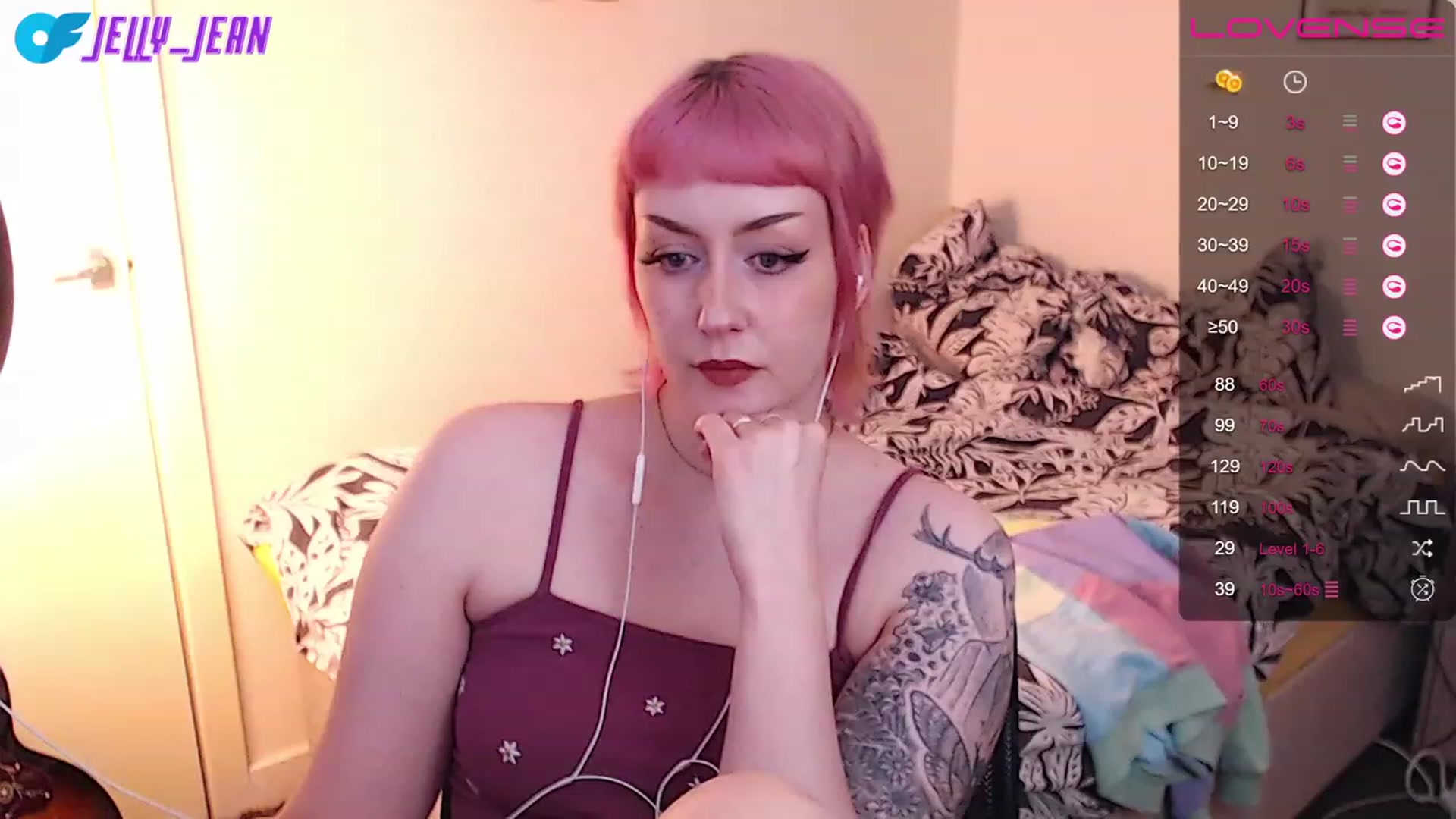 Gallery image thumbnail from Jelly_Jean's myfreecams stream on, 07/22/2023, 15:08 image 9 of 20