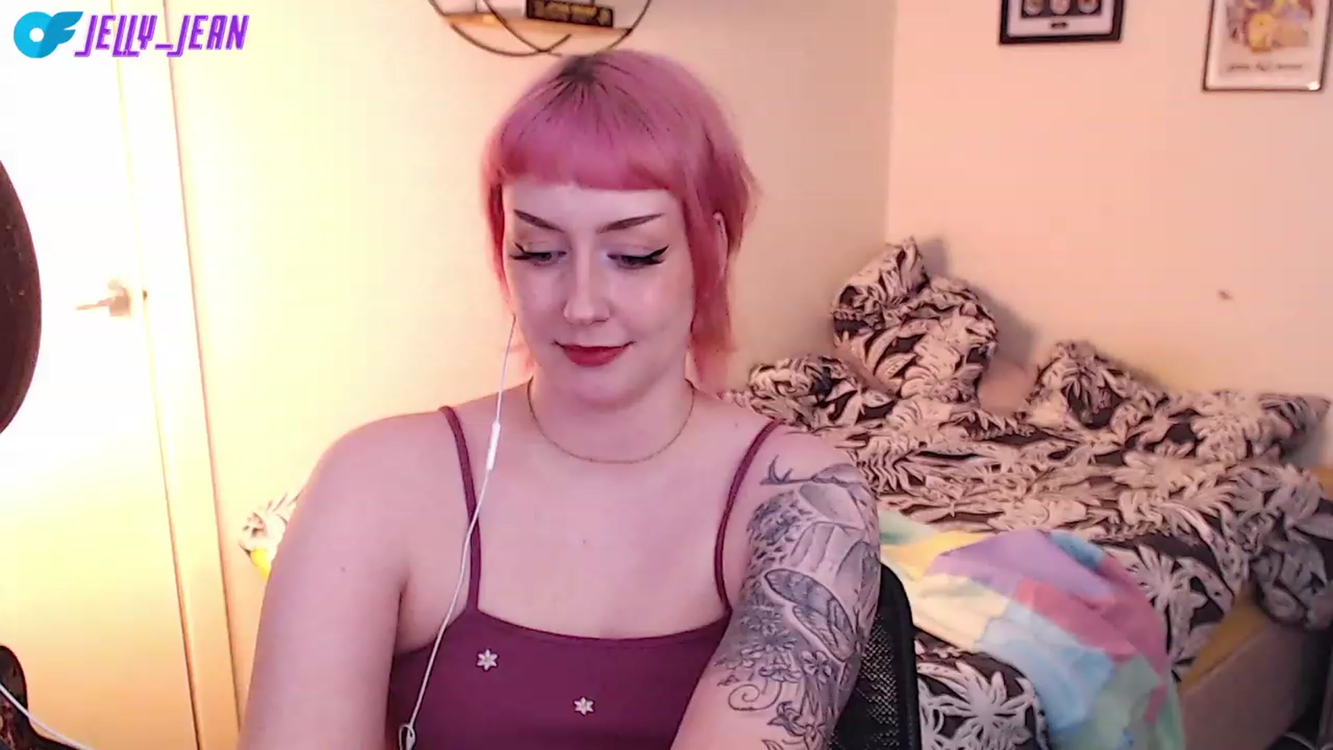 Gallery image thumbnail from Jelly_Jean's myfreecams stream on, 07/22/2023, 16:53 image 14 of 20
