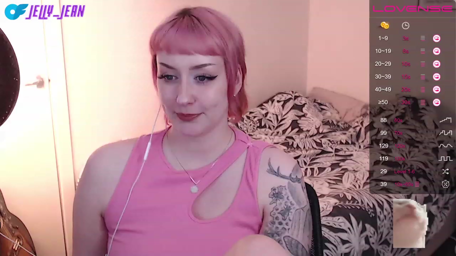 Gallery image thumbnail from Jelly_Jean's myfreecams stream on, 07/23/2023, 19:38 image 14 of 20