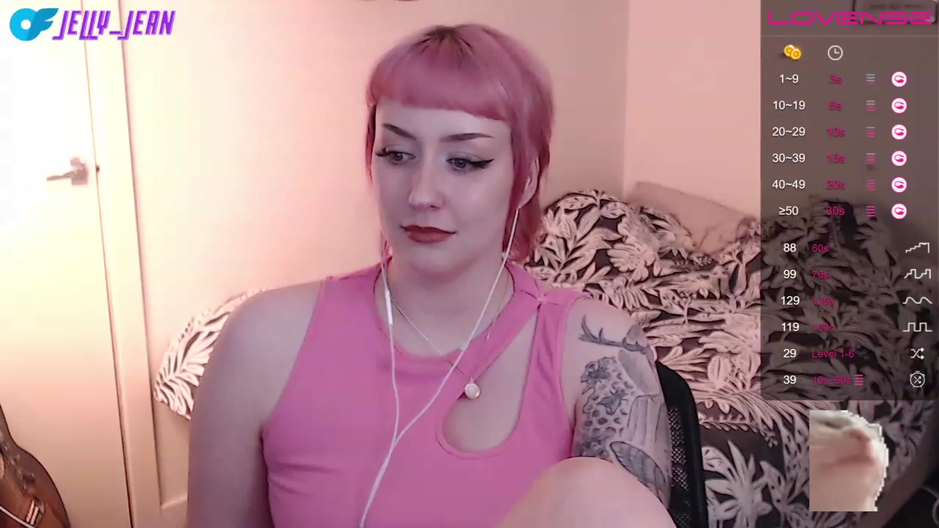 Gallery image thumbnail from Jelly_Jean's myfreecams stream on, 07/23/2023, 19:38 image 5 of 20