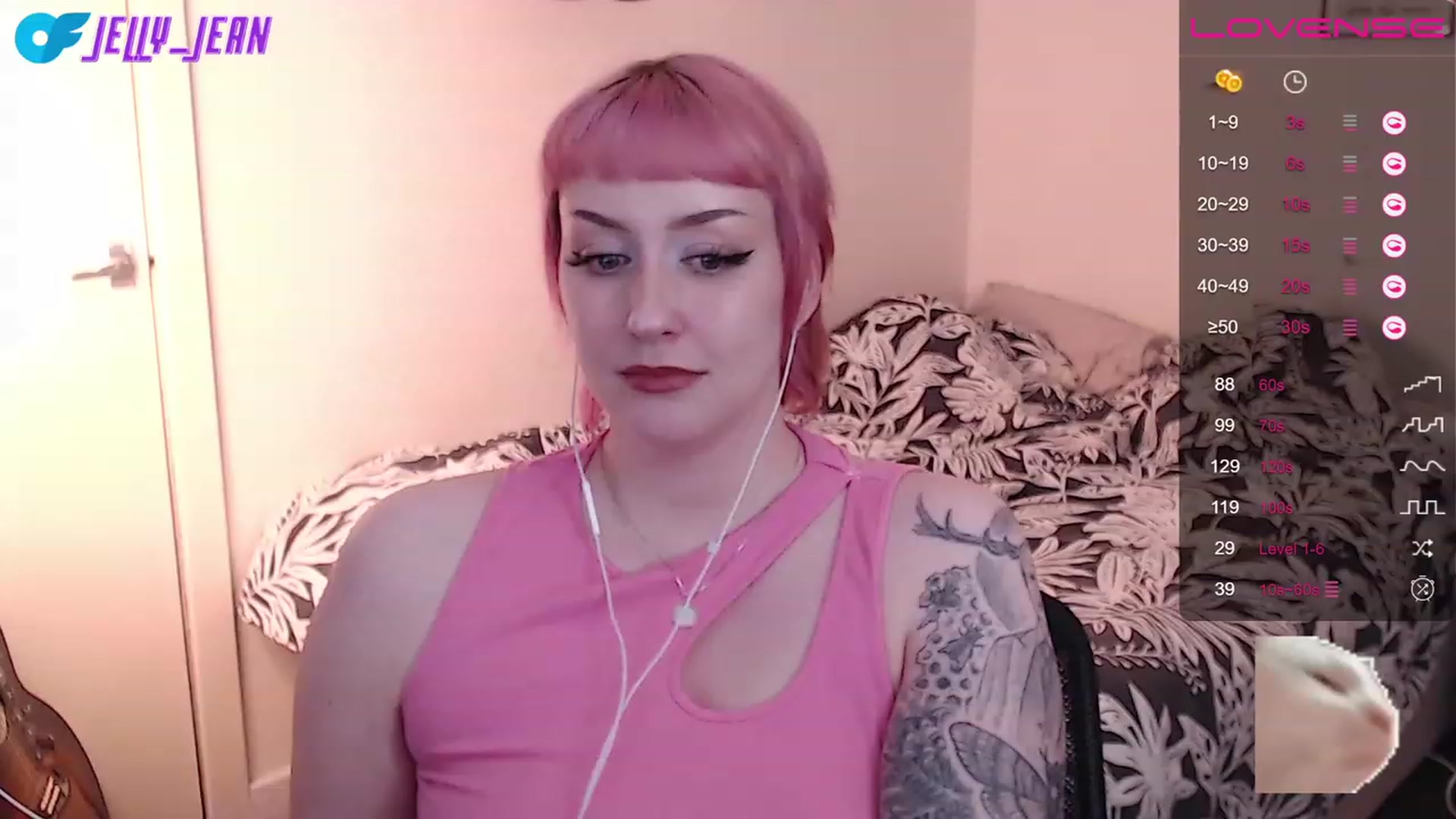 Gallery image thumbnail from Jelly_Jean's myfreecams stream on, 07/23/2023, 19:38 image 8 of 20