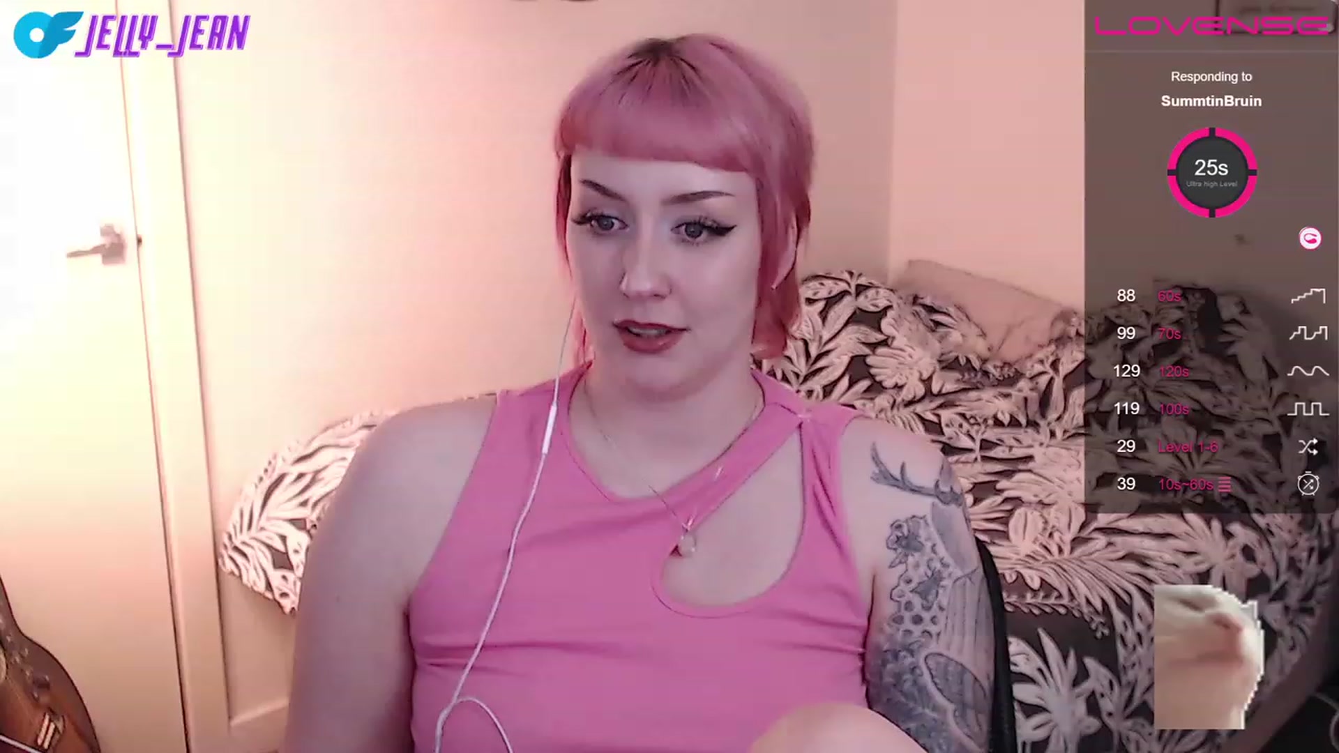 Gallery image thumbnail from Jelly_Jean's myfreecams stream on, 07/23/2023, 19:38 image 4 of 20