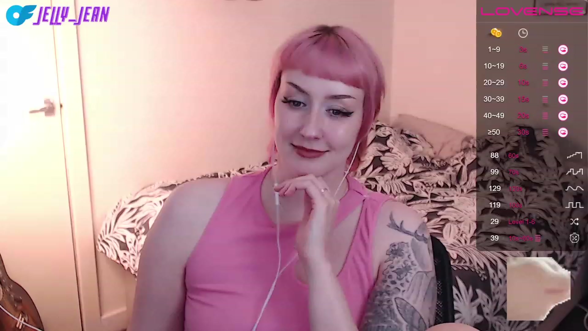 Gallery image thumbnail from Jelly_Jean's myfreecams stream on, 07/23/2023, 19:38 image 7 of 20